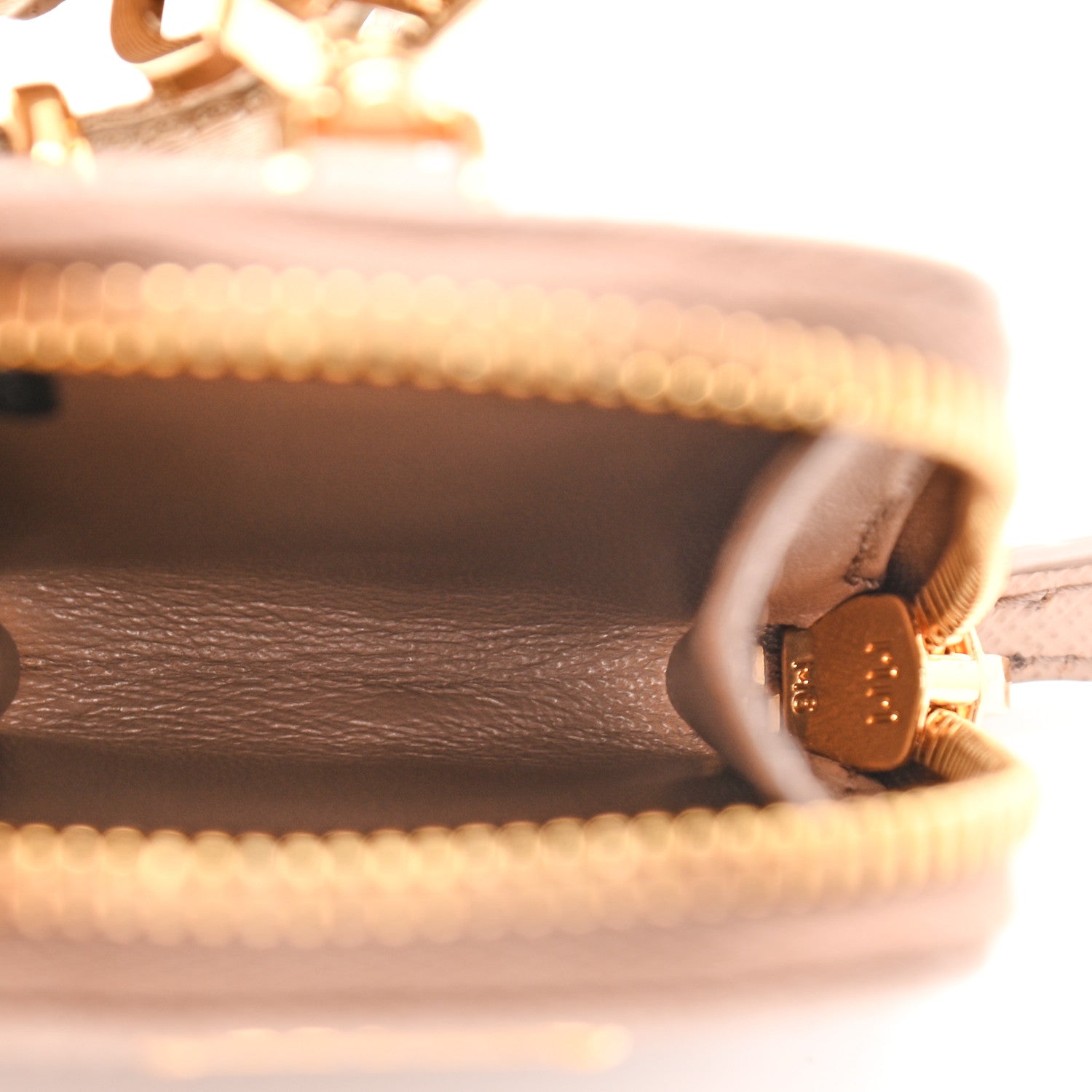 Prada Saffiano Re-Edition 2005 Shoulder Bag Cammeo Beige 6 of 13