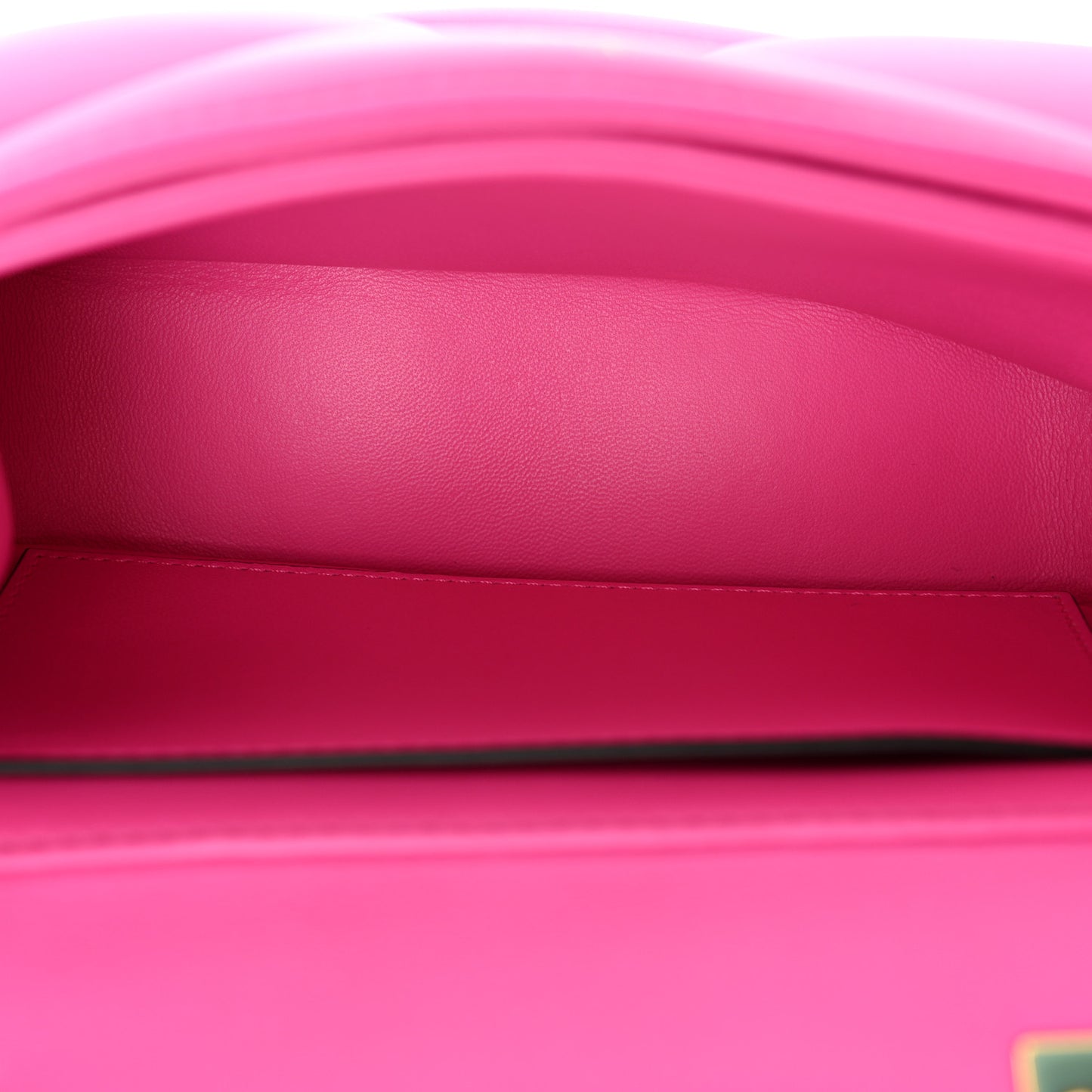 Nappa One Stud Chain Clutch Pink PP