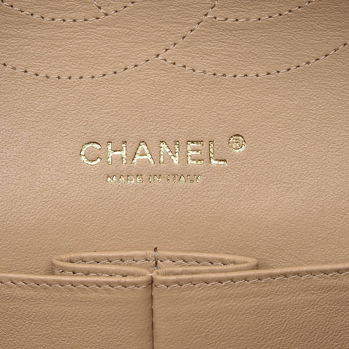 Caviar Quilted Jumbo Double Flap Beige Clair