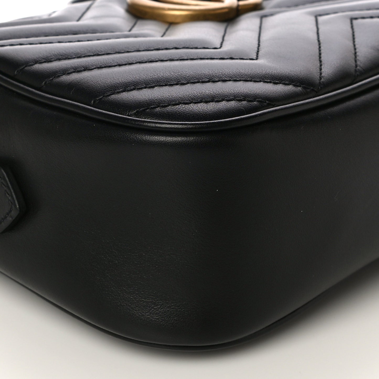 Calfskin Matelasse Small GG Marmont Chain Shoulder Bag Black