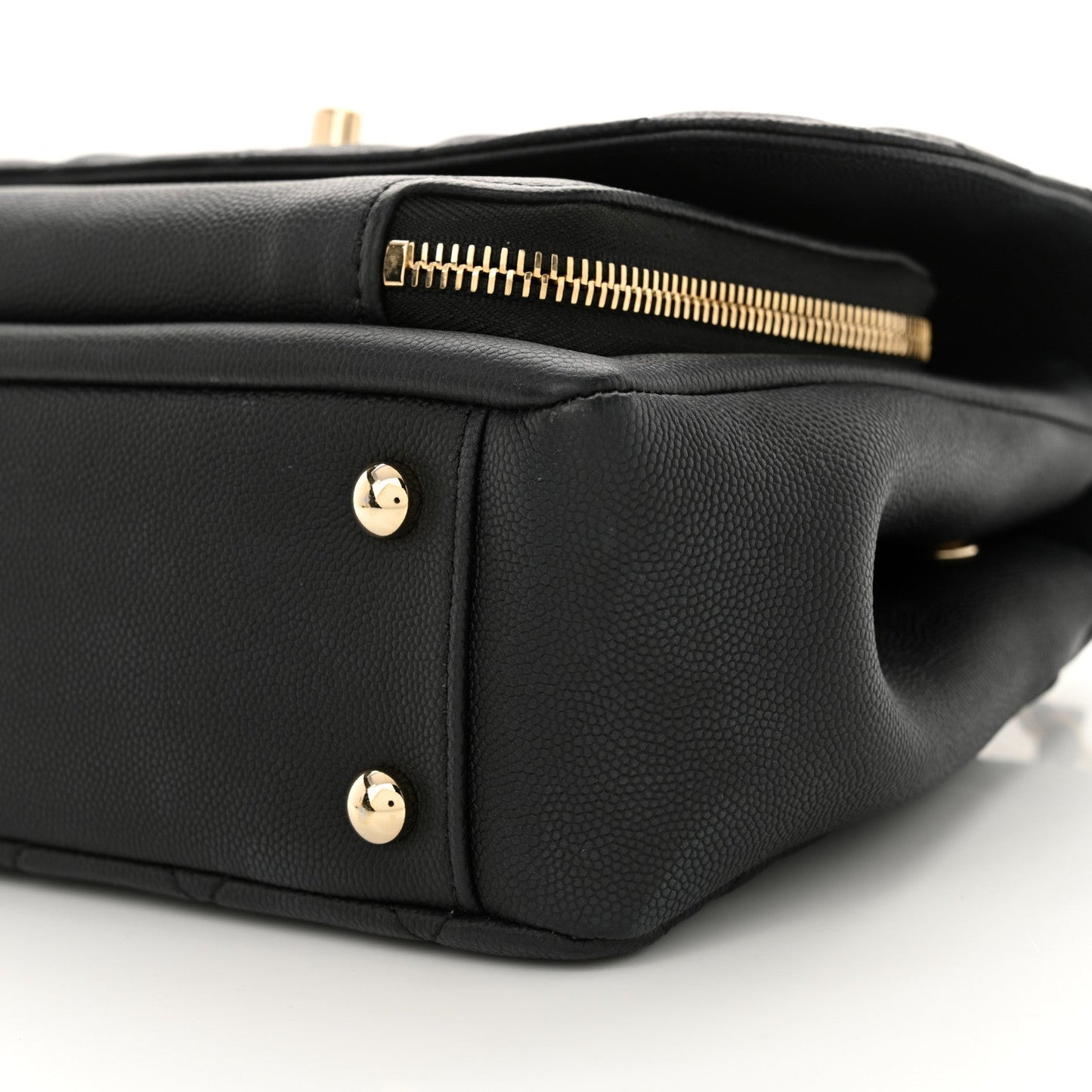 Caviar Quilted Medium Business Affinity Flap Black