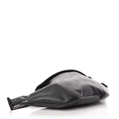 Louis Vuitton Calfskin Monogram Shadow Discovery Bumbag Black 4 of 8