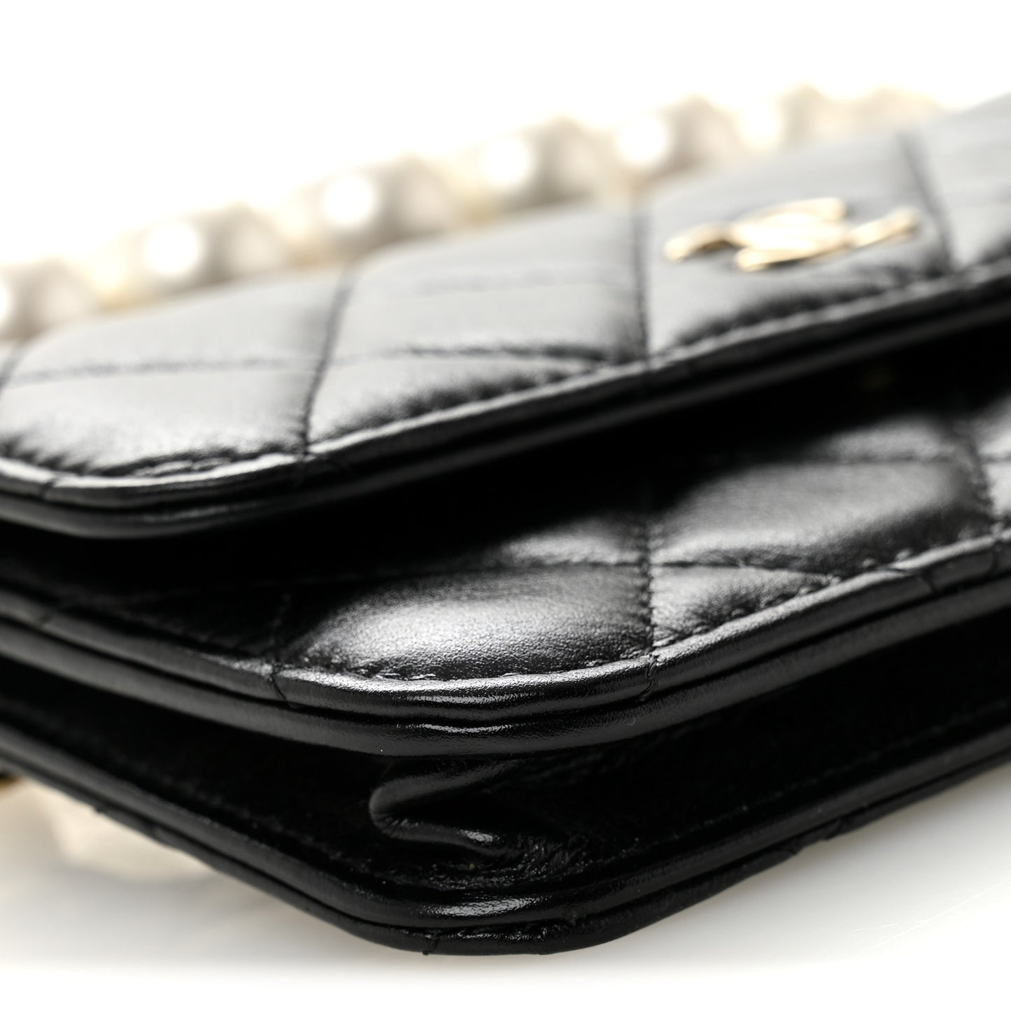 Calfskin Quilted Maxi Pearls Clutch With Chain Black