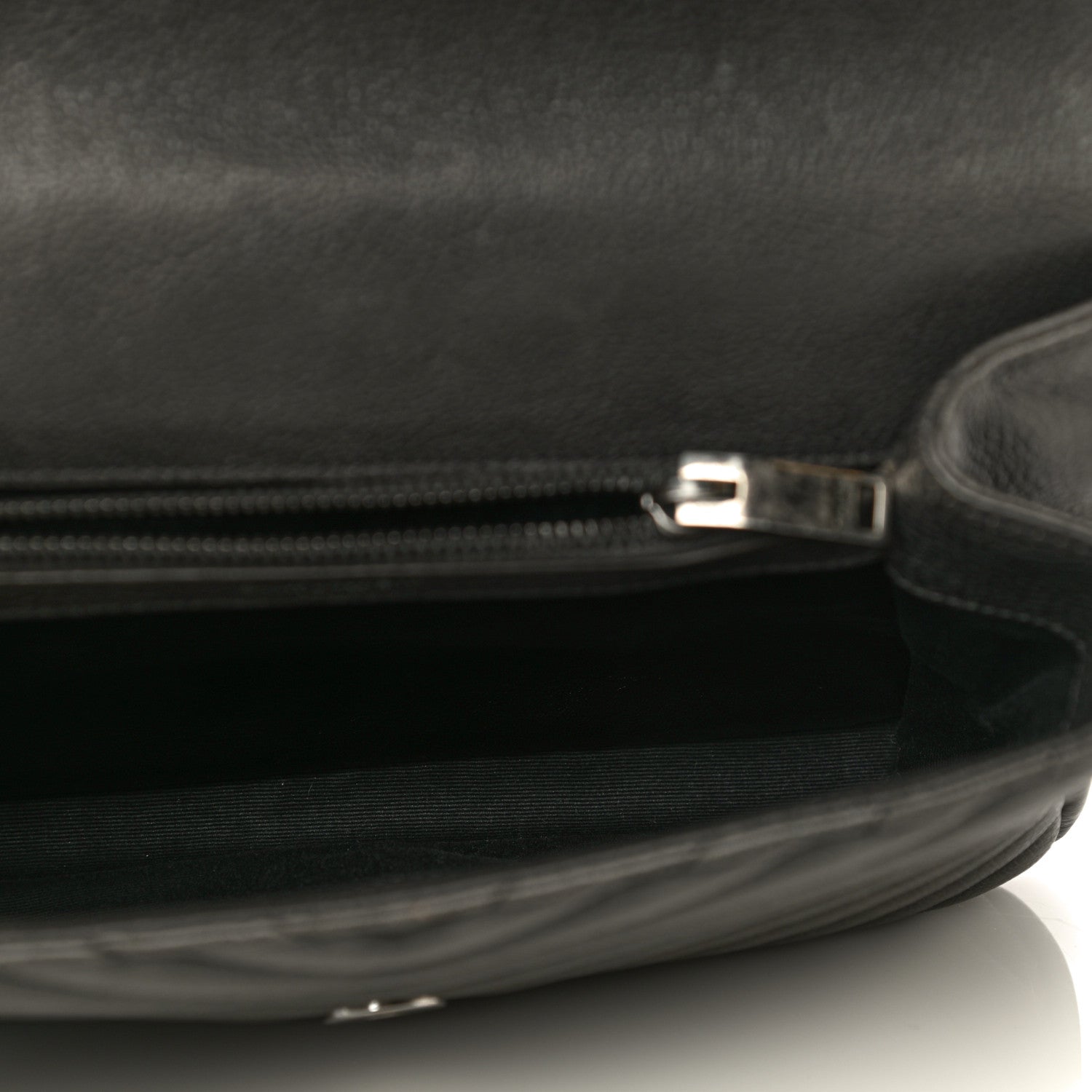 Saint Laurent Sheepskin Matelasse Chevron Monogram Medium College Bag Asphalt 5 of 12