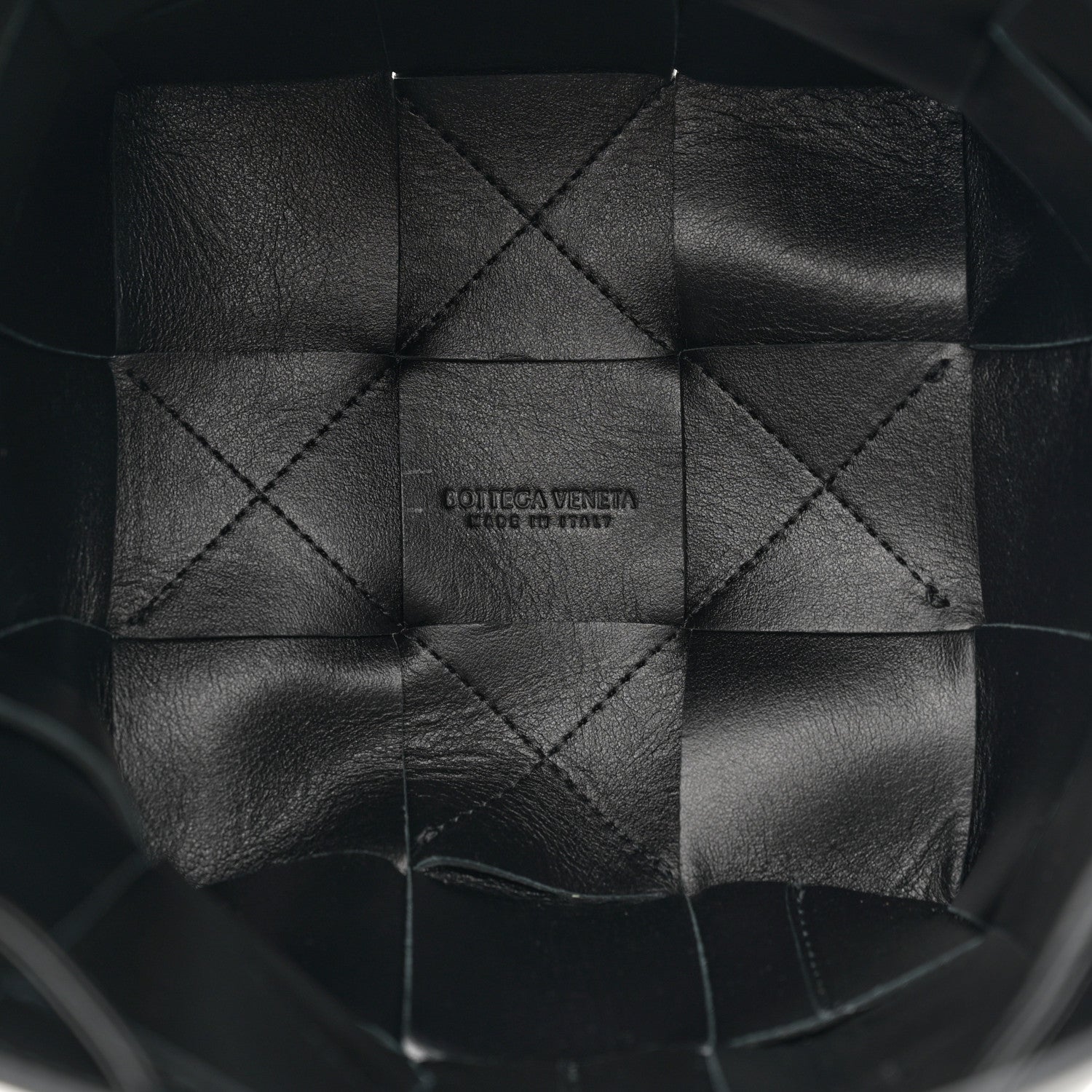 Bottega Veneta Nappa Maxi Intrecciato Cassette Bucket Bag Black 5 of 11