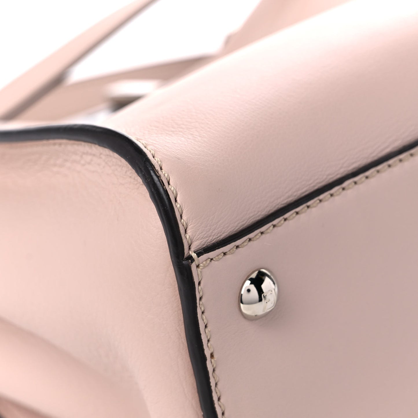 Vitello Seta Shiny Nappa Medium Peekaboo Iconic Satchel Soap Opale