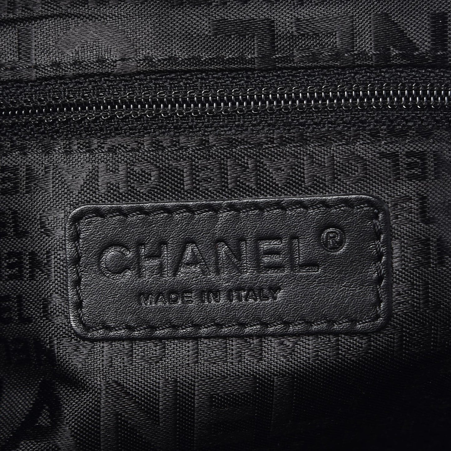 Calfskin Chain Hobo Black