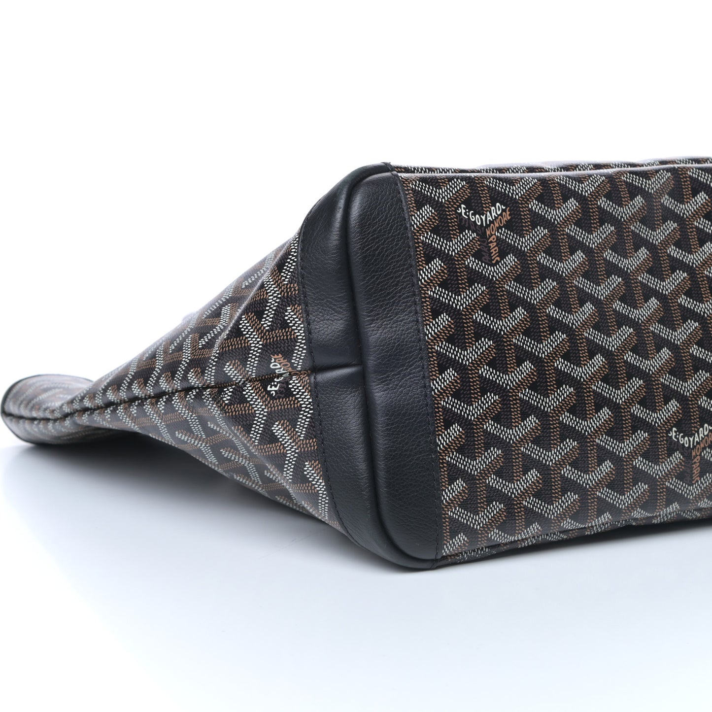 Goyardine Artois MM Black