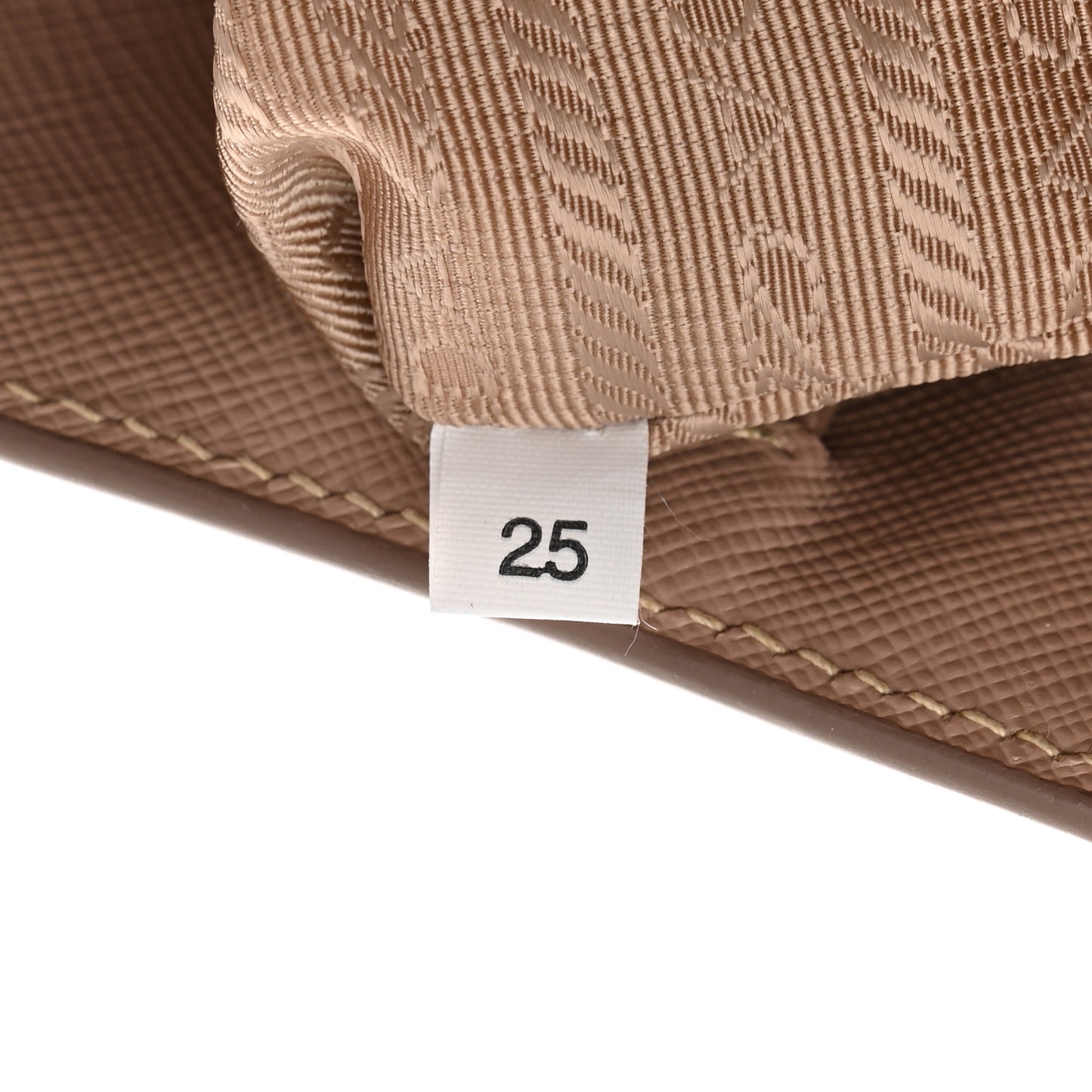 Saffiano Lux Medium Tote Cammeo