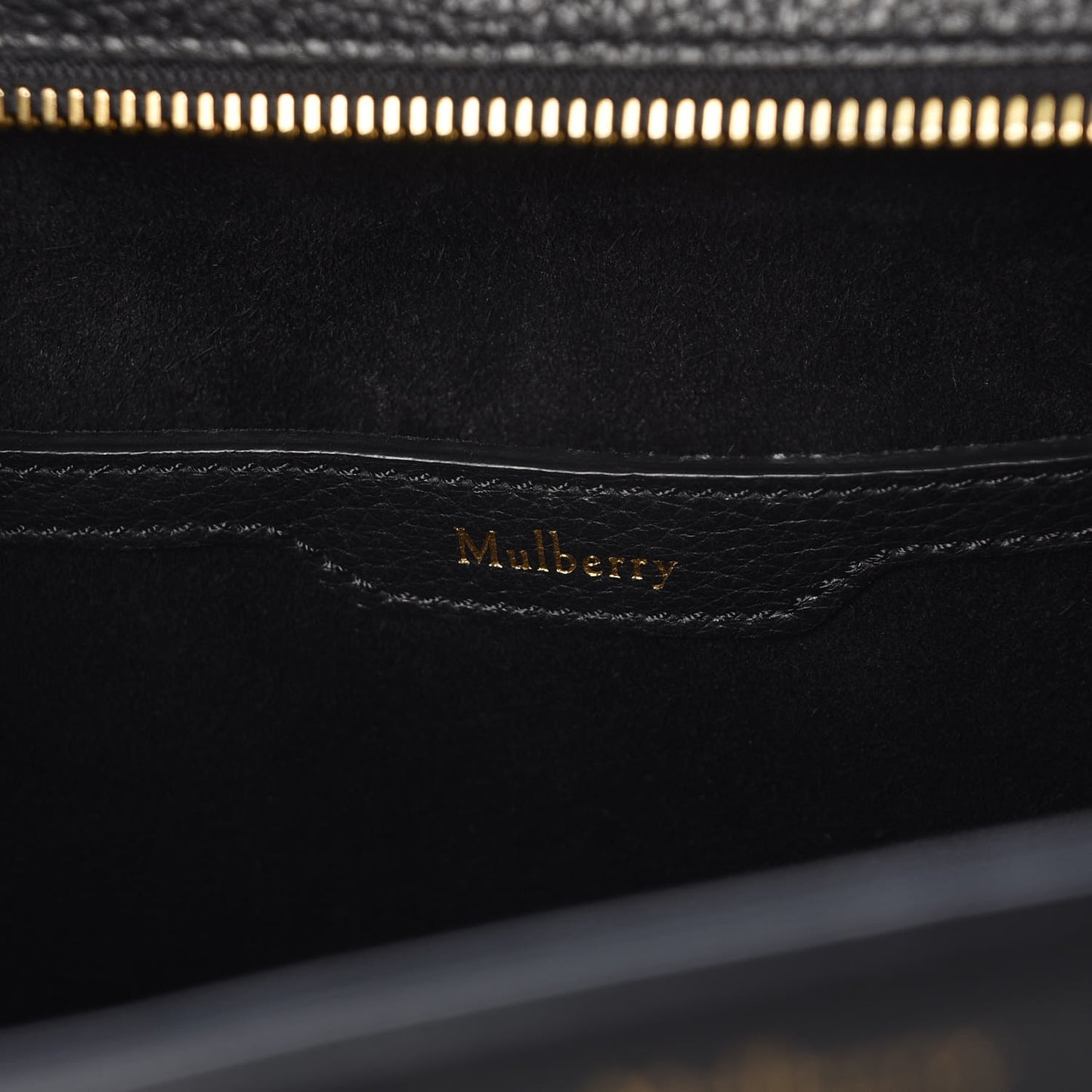 Classic Grain Small Bayswater Zip Tote Black