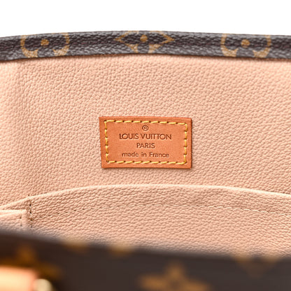 Louis Vuitton Monogram Sac Plat 6 of 11