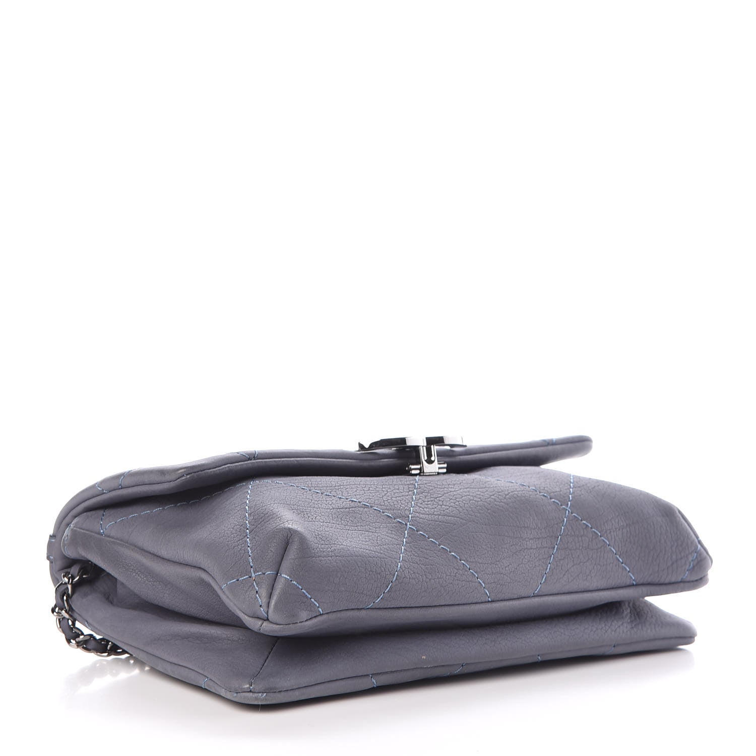 Chanel Washed Calfskin Diamond Stitch Hamptons Clutch With Chain Blue 4 of 10