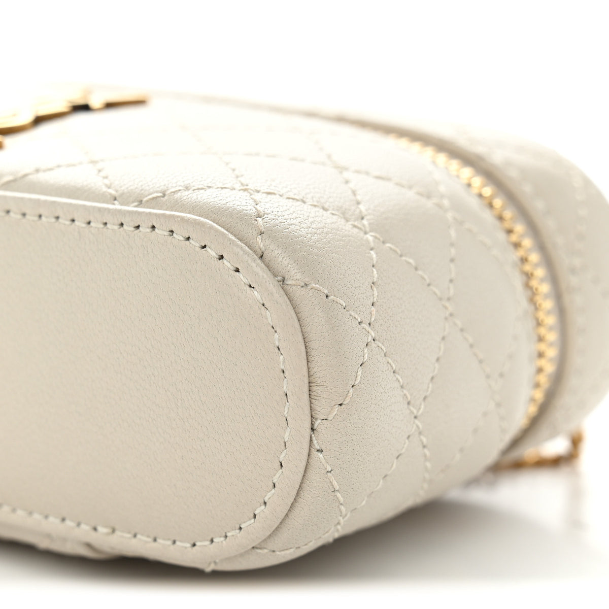 Lambskin Quilted Micro Gaby Vanity Case Crema Soft