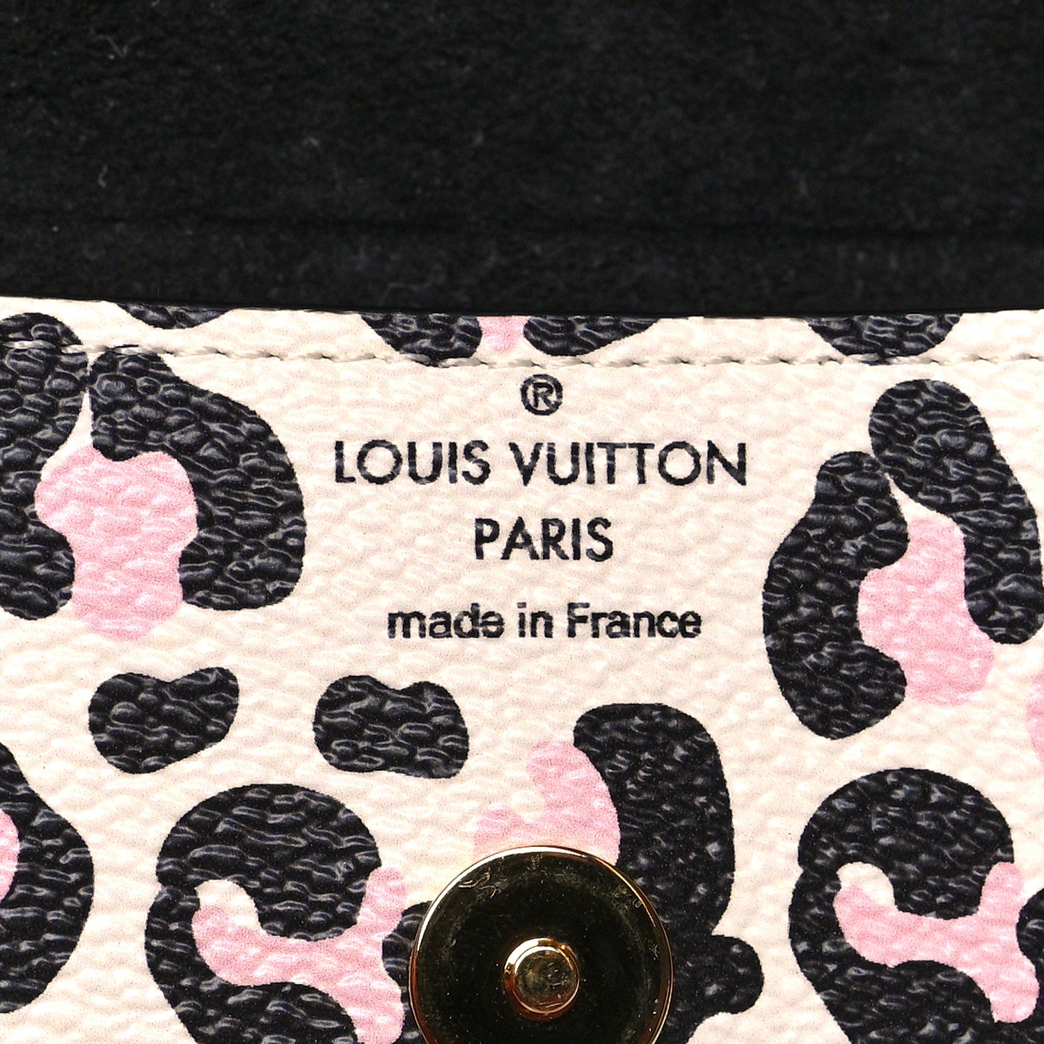 Louis Vuitton Monogram Wild at Heart Woody Glasses Case Arizona 6 of 10