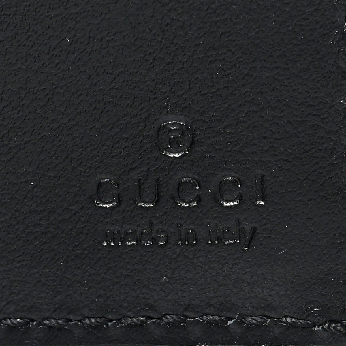Calfskin Blade Embroidered Card Case Black