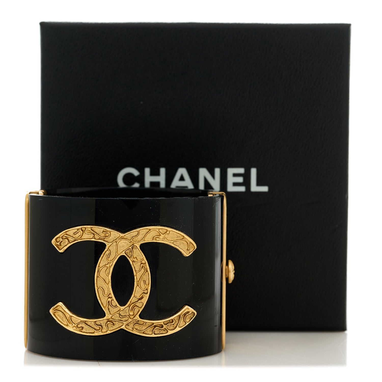 Chanel Resin CC Paris Button Cuff Bracelet Black Gold 5 of 5