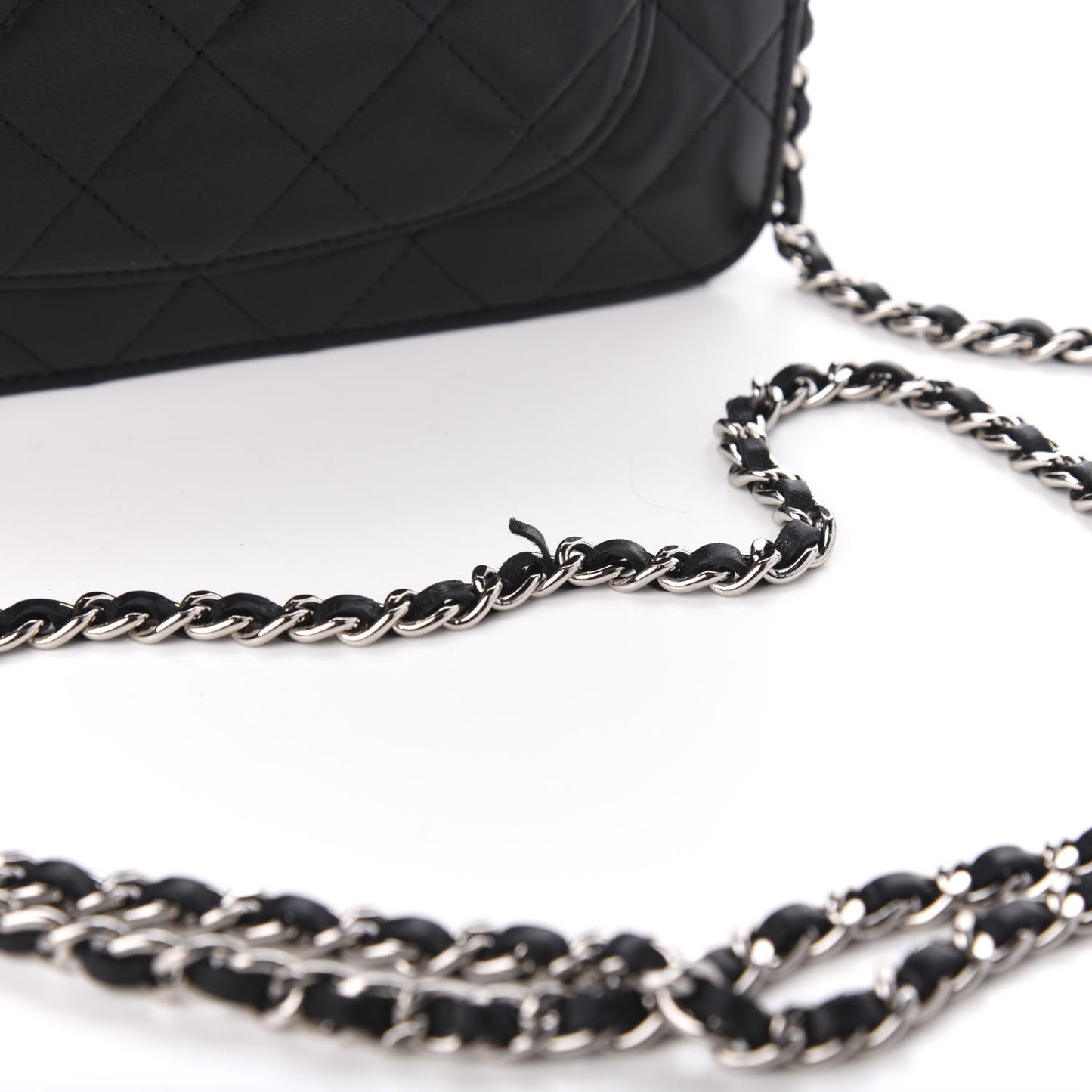 Lambskin Quilted Wallet On Chain WOC Black