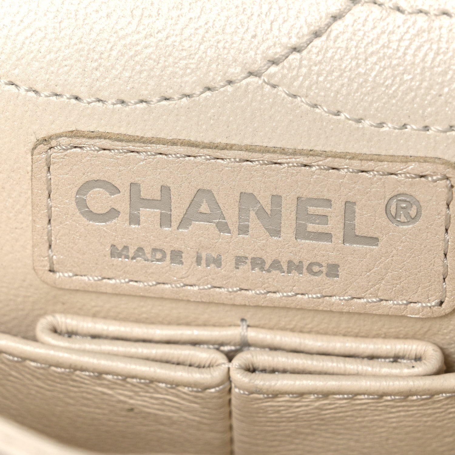 Chanel Aged Calfskin Lucky Charms 2.55 Reissue 225 Flap Ivory 6 of 10
