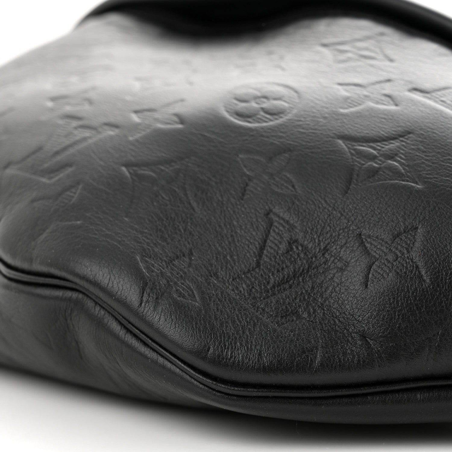 Louis Vuitton Empreinte Uniformes BumBag Black 9 of 9