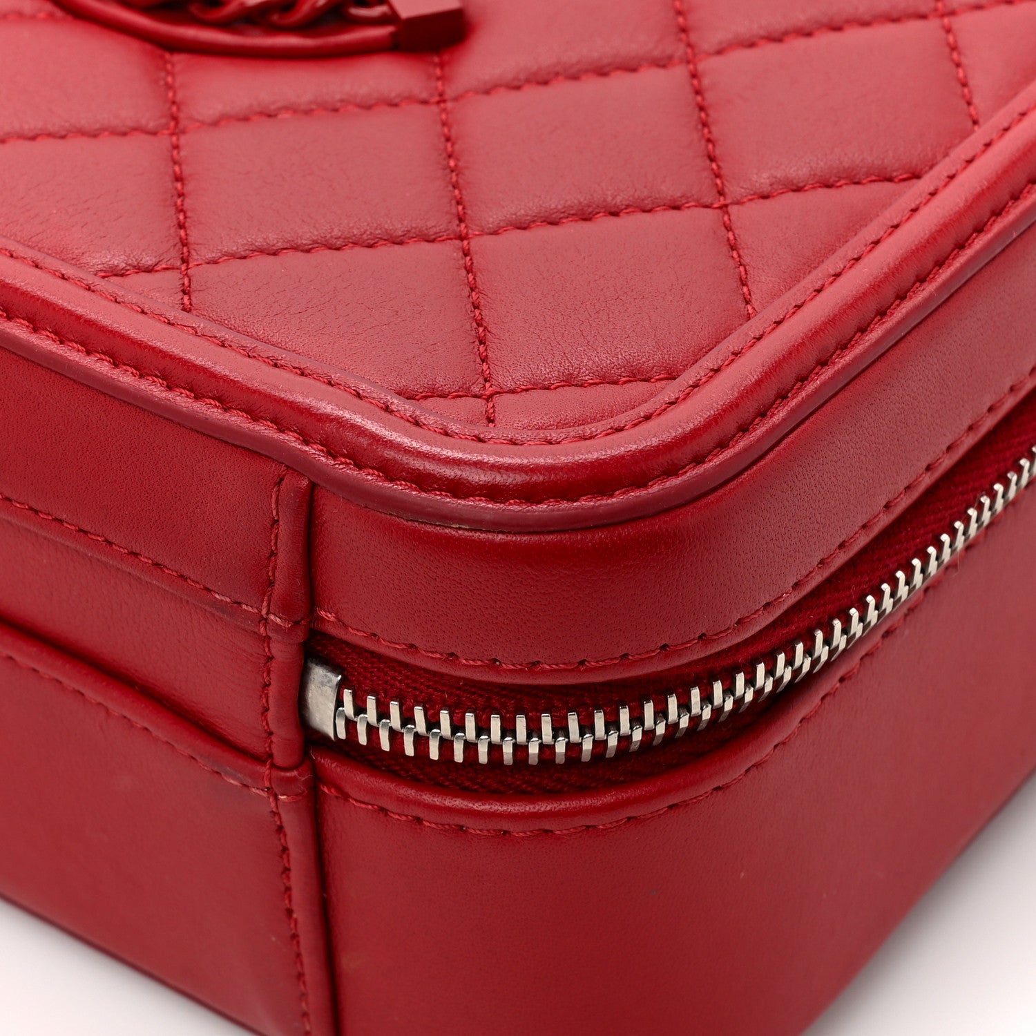Chanel Lambskin Quilted Medium CC Filigree Vanity Case Dark Red 20 of 25