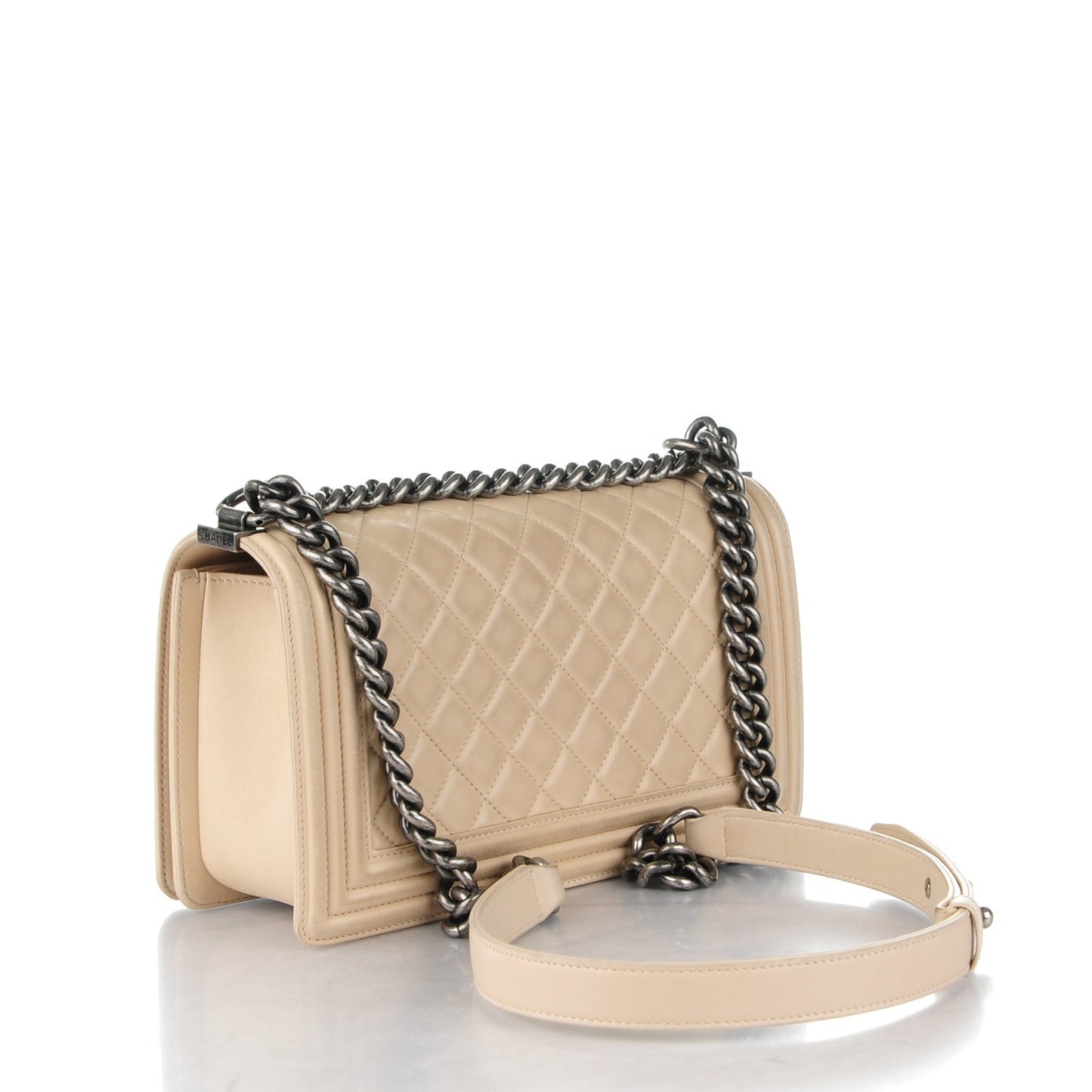 Lambskin Quilted Medium Boy Flap Beige Clair