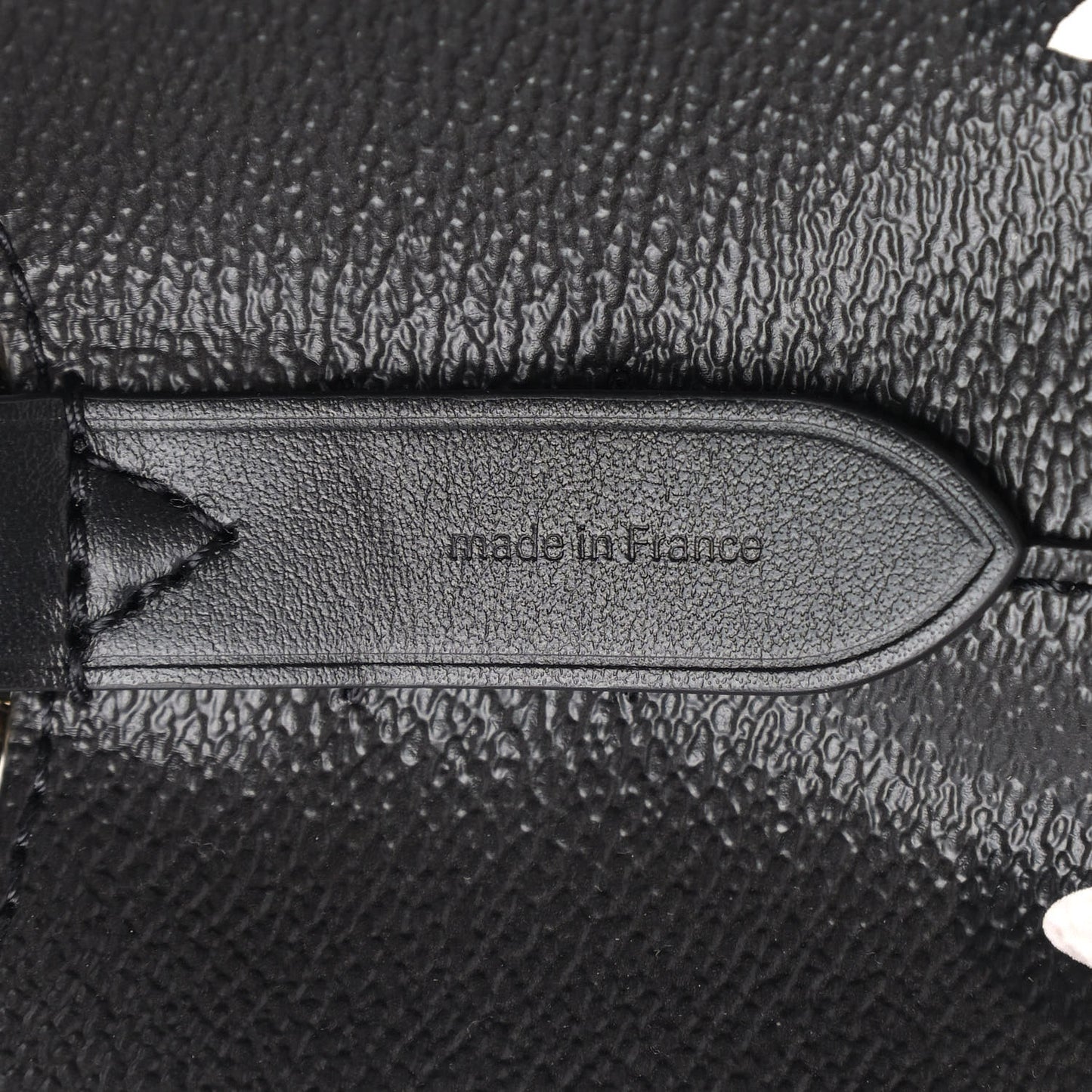 Monogram Giant Wild At Heart Neonoe MM Black