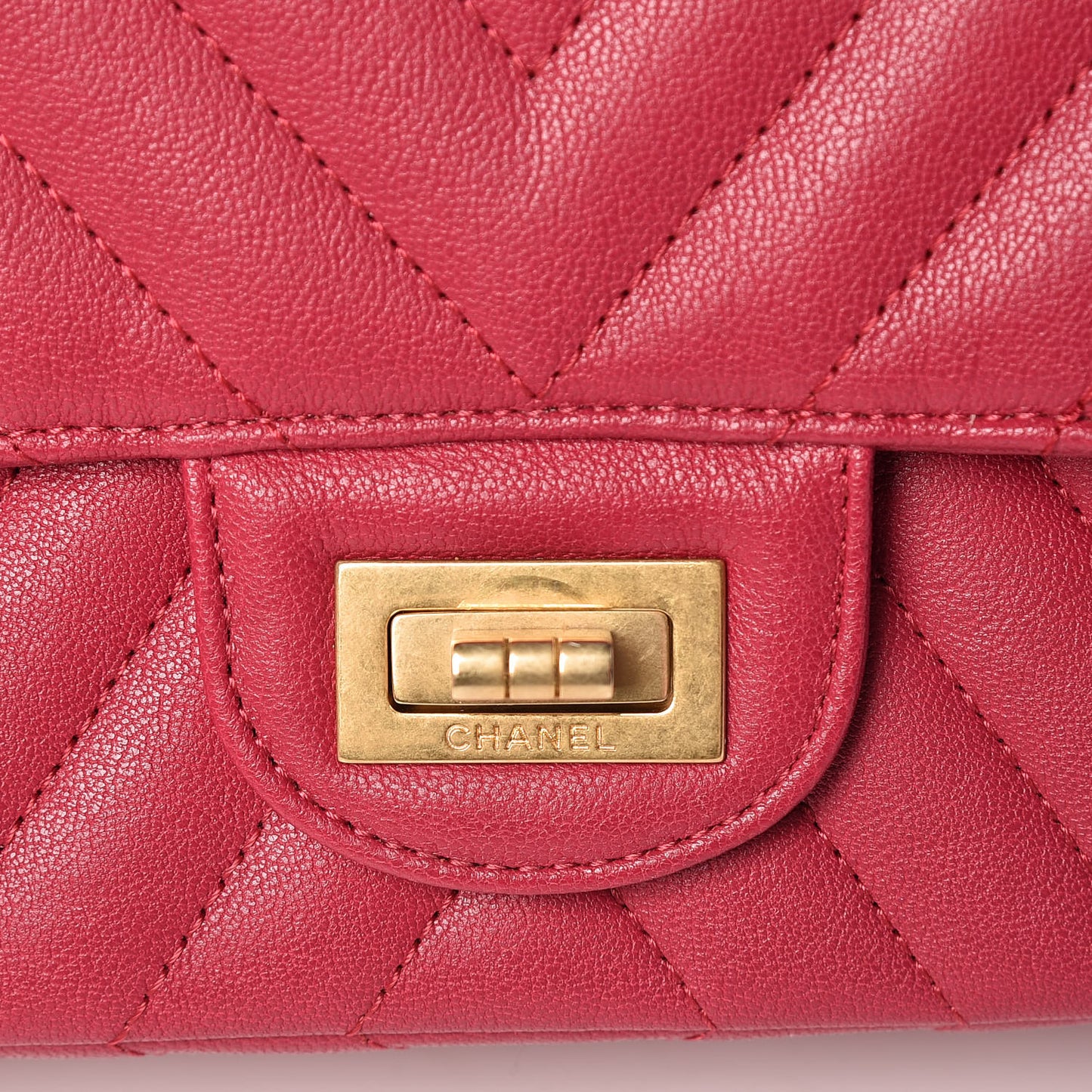 Sheepskin Chevron Quilted 2.55 Reissue 225 Flap Dark Pink
