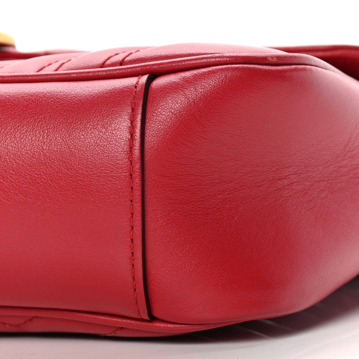 Calfskin Matelasse Small GG Marmont Shoulder Bag Hibiscus Red