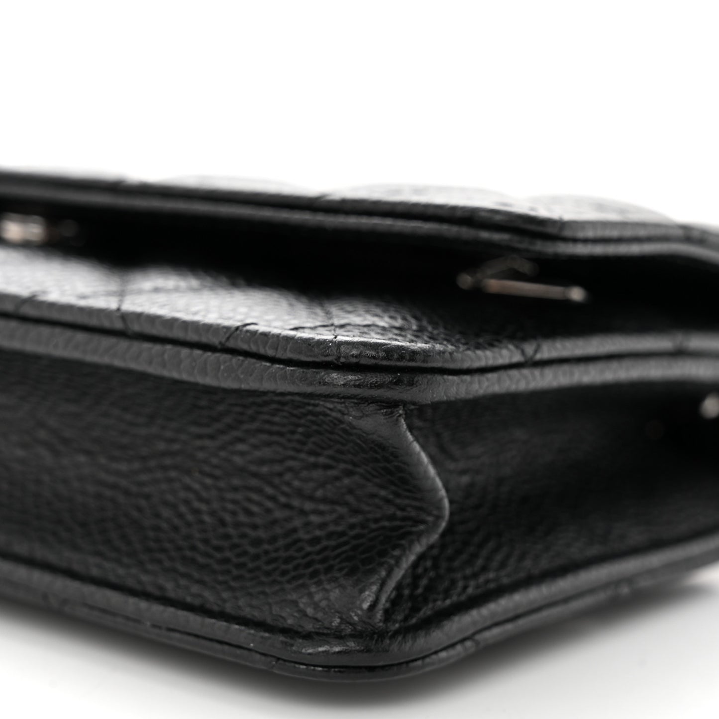 Caviar Quilted Wallet on Chain WOC Black