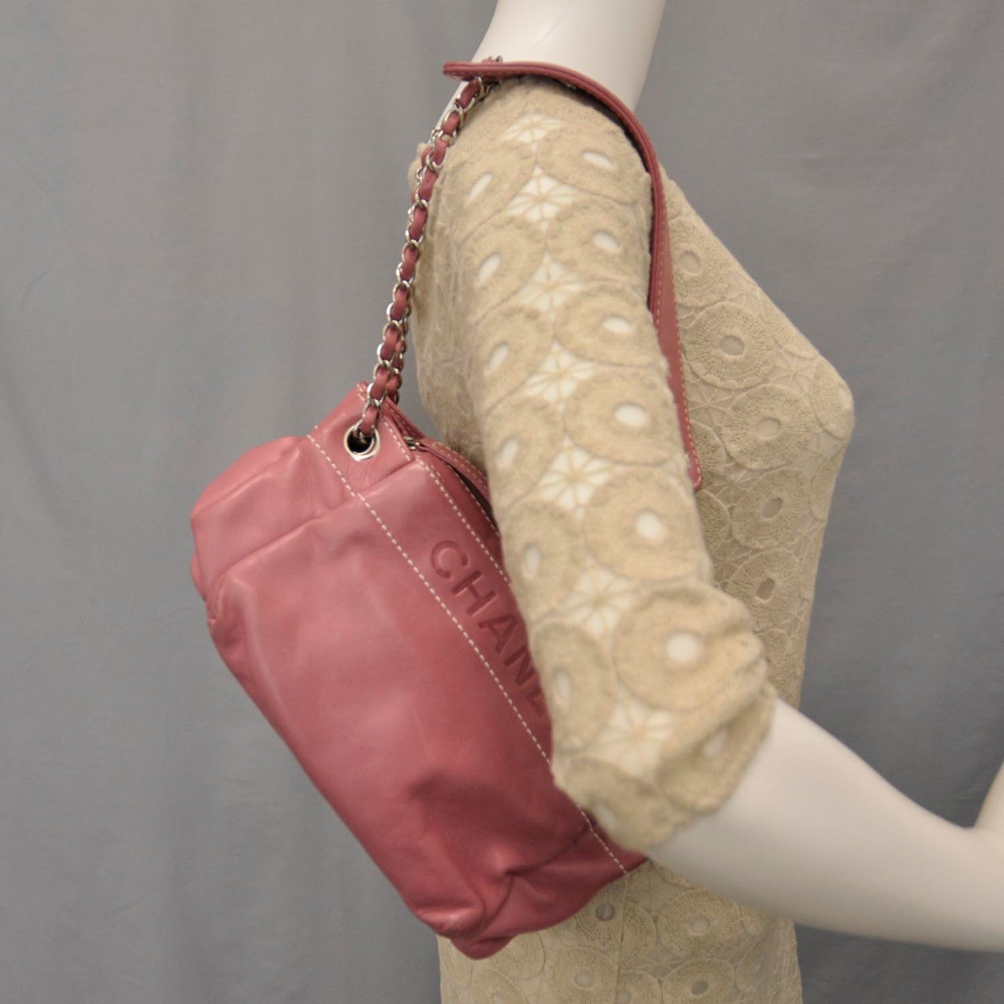Lambskin Lax Accordion Hobo Pink
