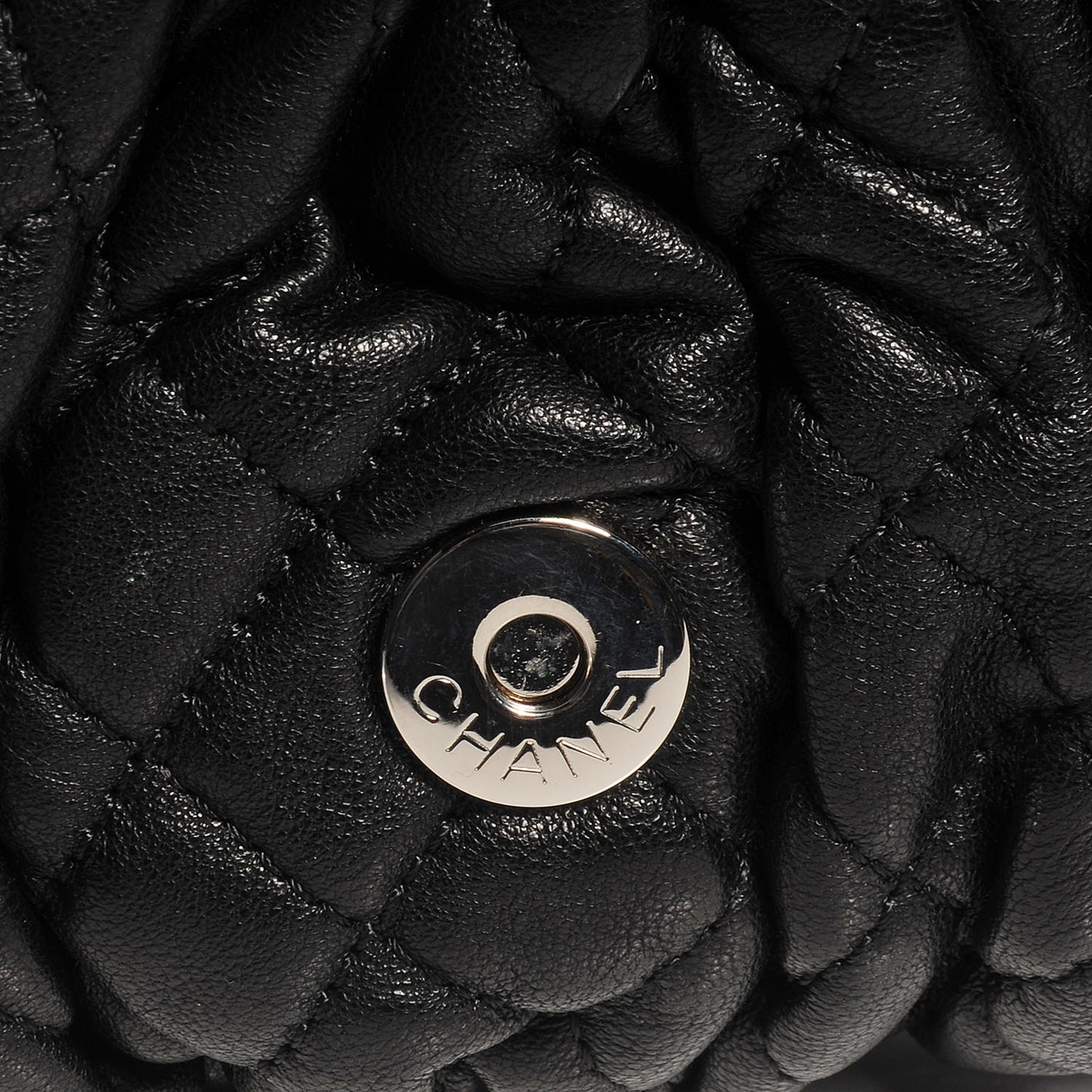 Washed Lambskin Mini Chain Around Messenger Black