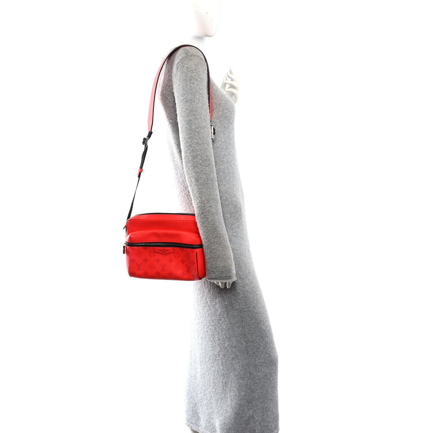 Louis Vuitton Taigarama Outdoor Messenger Red 2 of 9