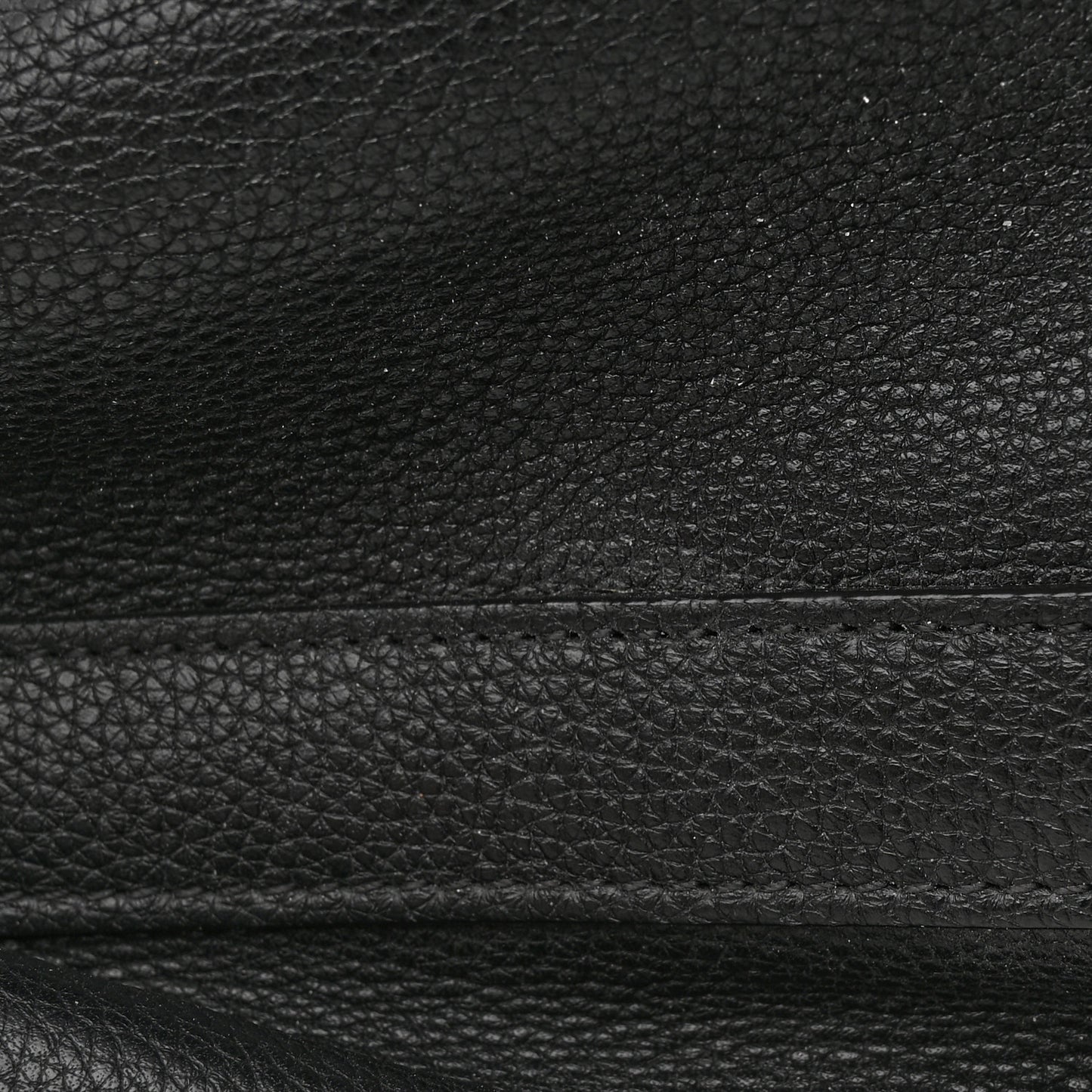 Grained Calfskin Sidekick Black
