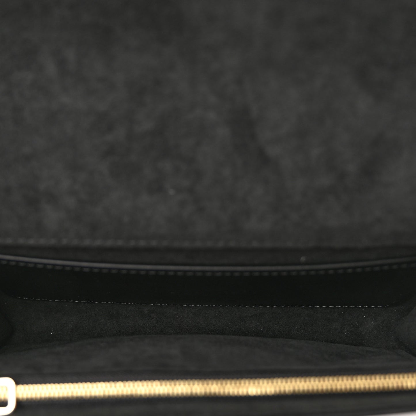 Calfskin Chain Louise GM NM Black
