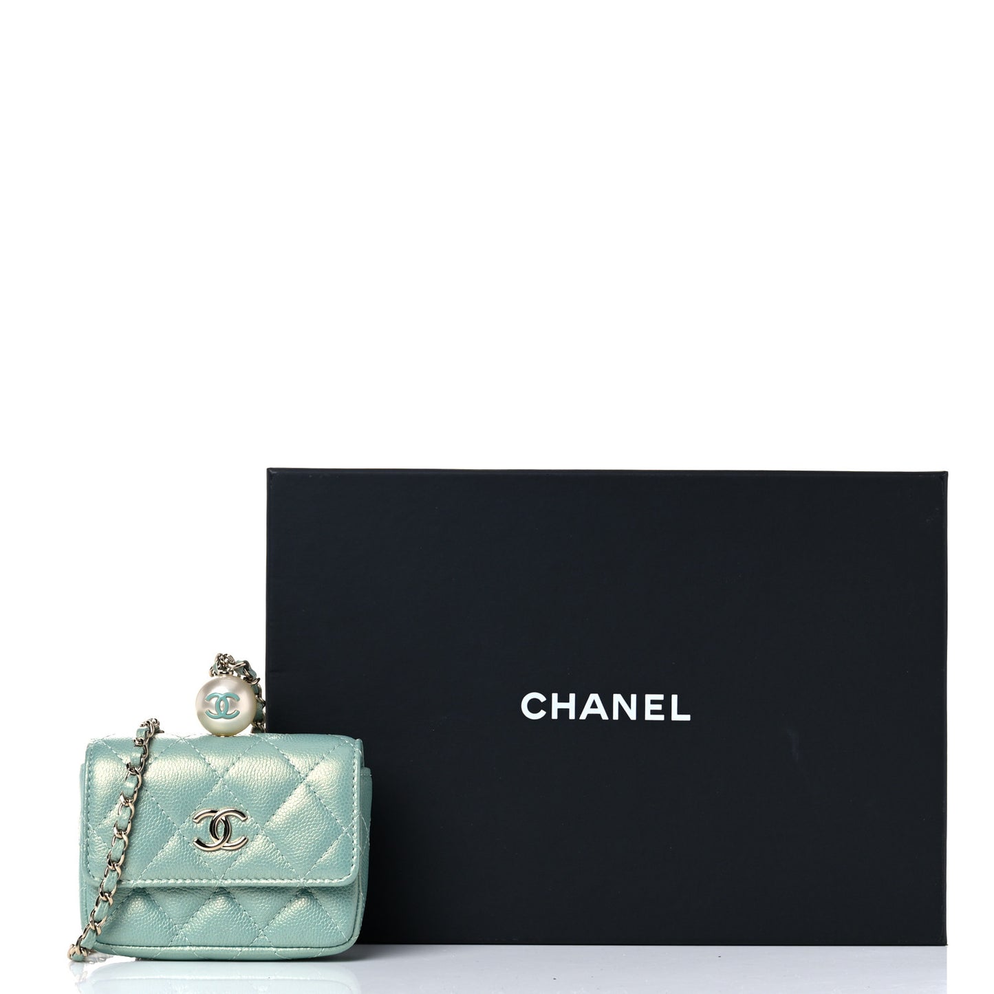 Iridescent Caviar Quilted Pearl On Top Coin Purse With Chain Light Green