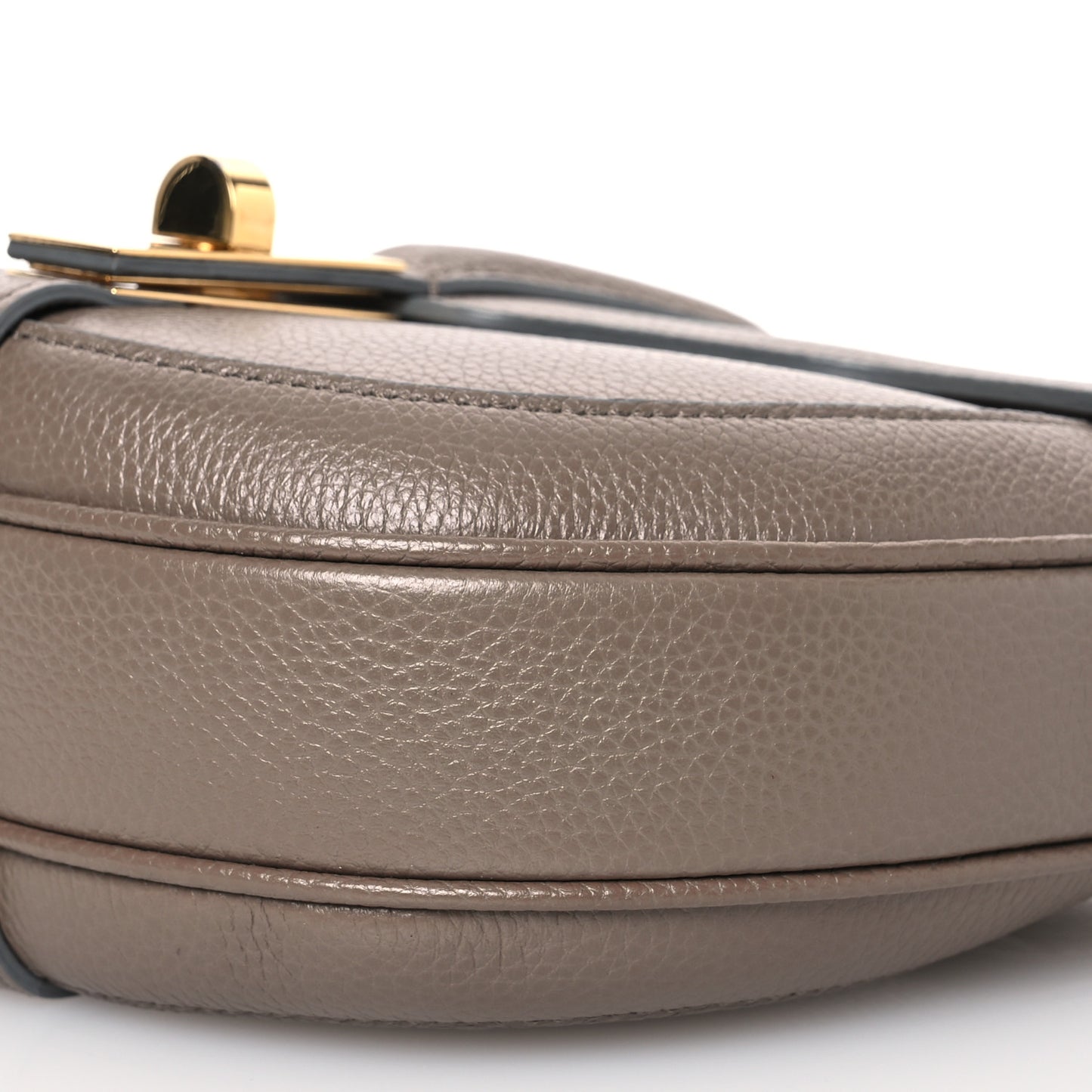 Grained Calfskin Besace Small 16 Pebble