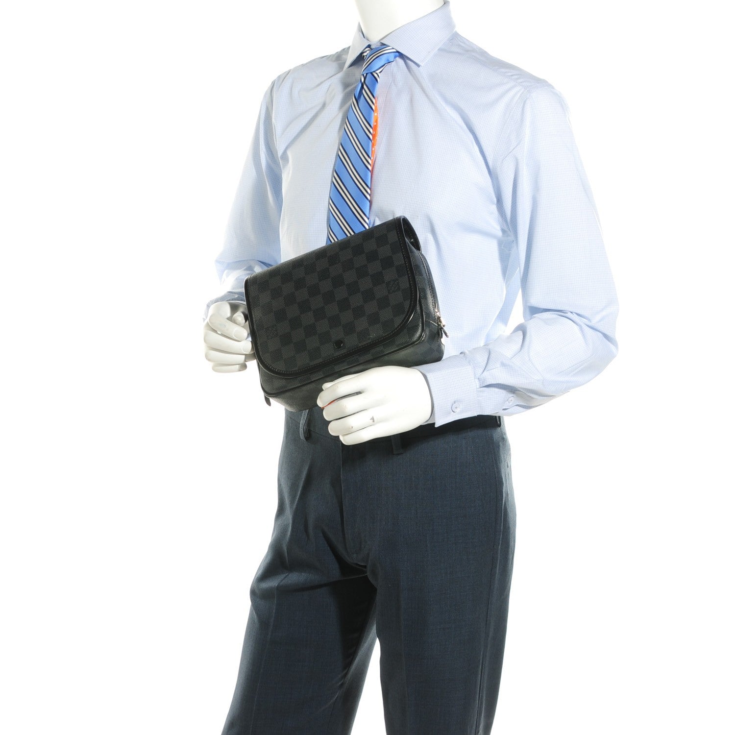 Louis Vuitton Damier Graphite Hanging Toiletry Kit 2 of 8