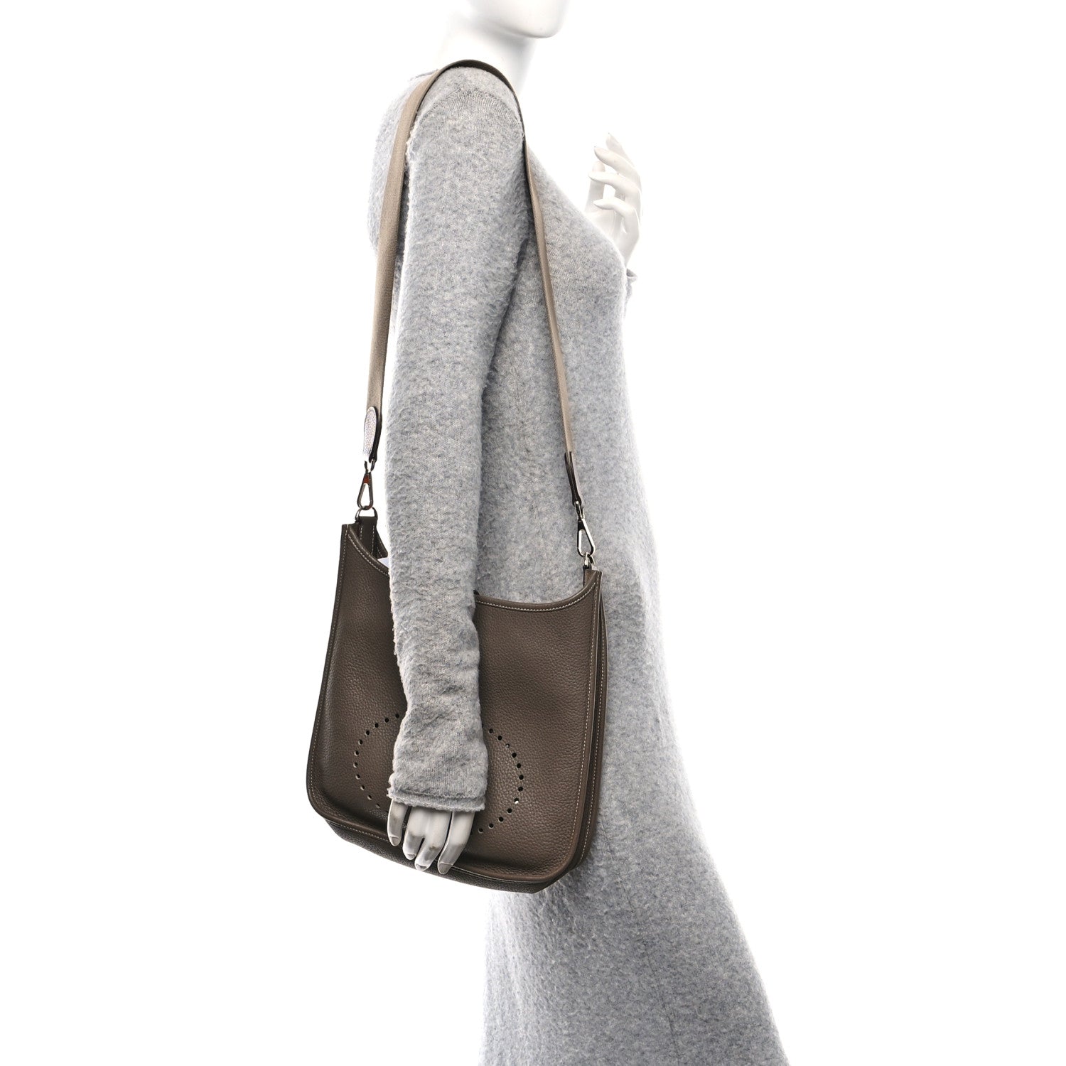 Hermes Taurillon Clemence Evelyne PM Etoupe 2 of 10