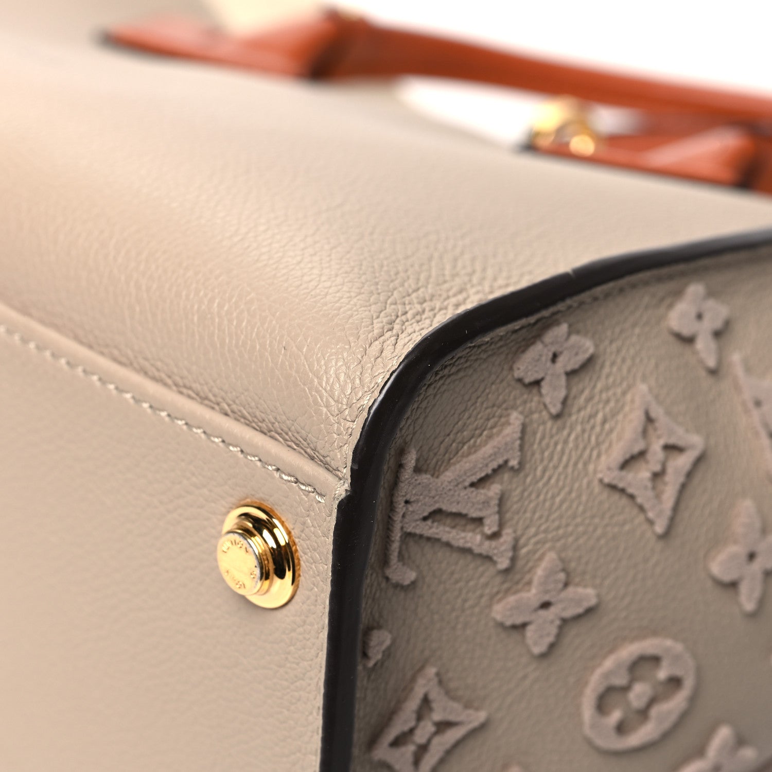 Louis Vuitton Calfskin Monogram Tufting On My Side Galet 10 of 12