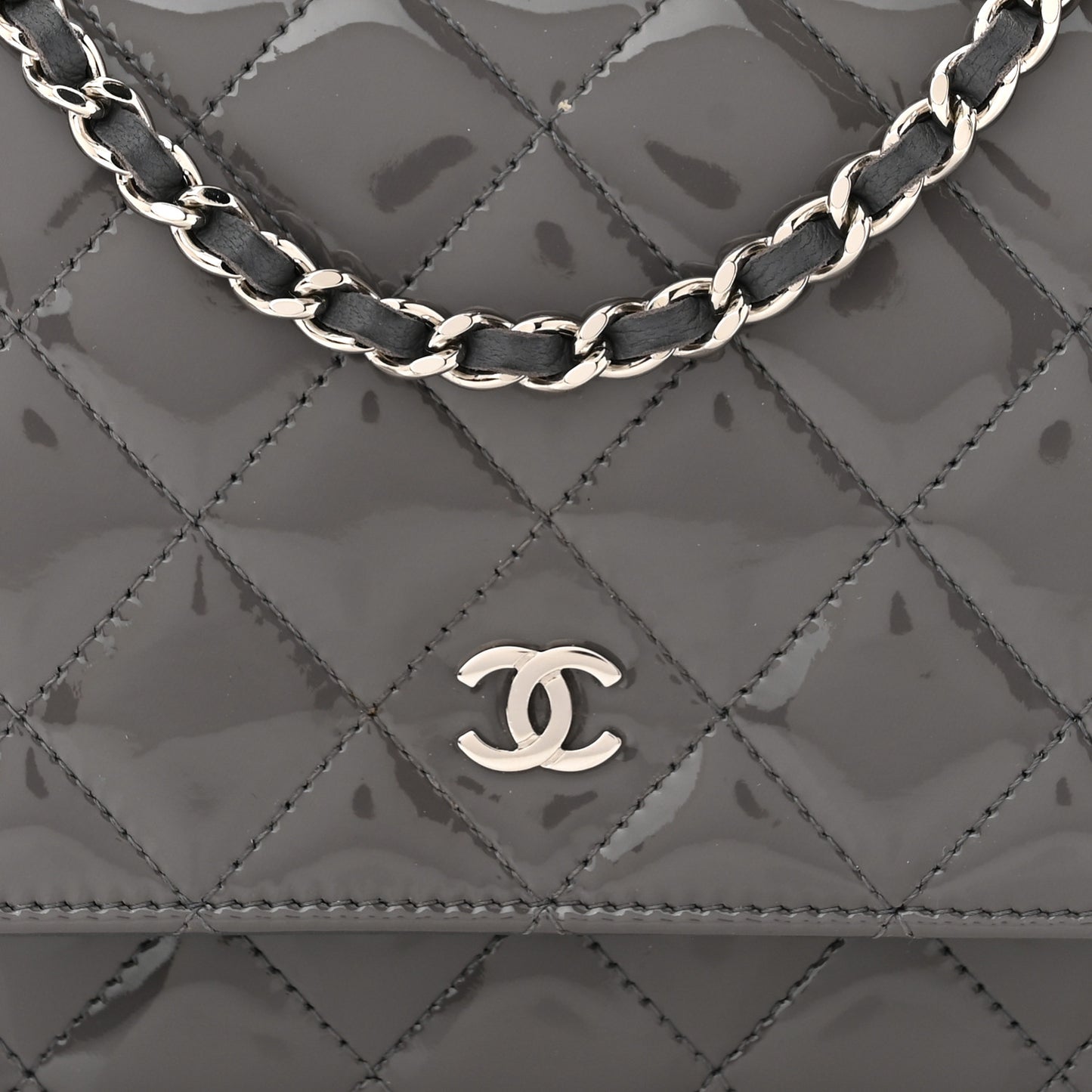 Patent Quilted Wallet On Chain WOC Grey