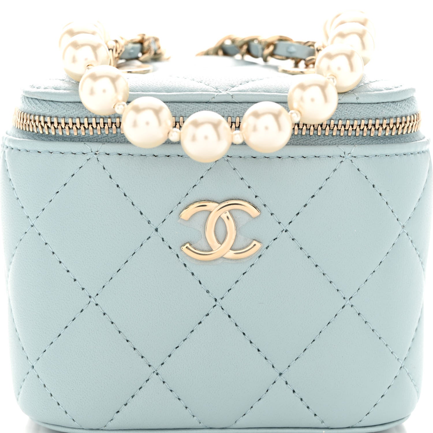 CHANEL ライトブルー ミニバニティーバッグ Chanel Lambskin Quilted Mini Vanity Case With Pearl Chain Light