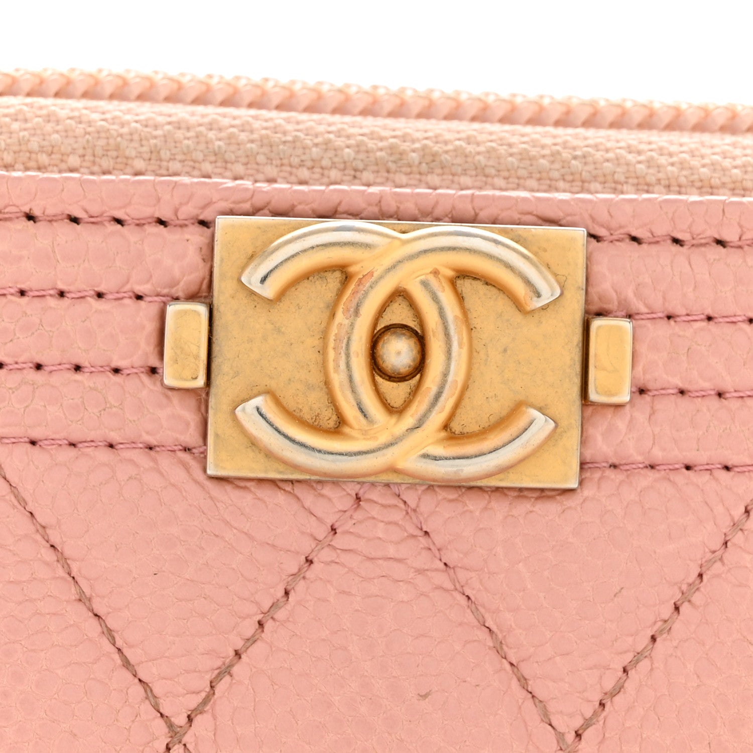 CHANEL 財布　ピンク⭐︎ Chanel Caviar Quilted Boy Zip Around Coin Purse Wallet Light Pink