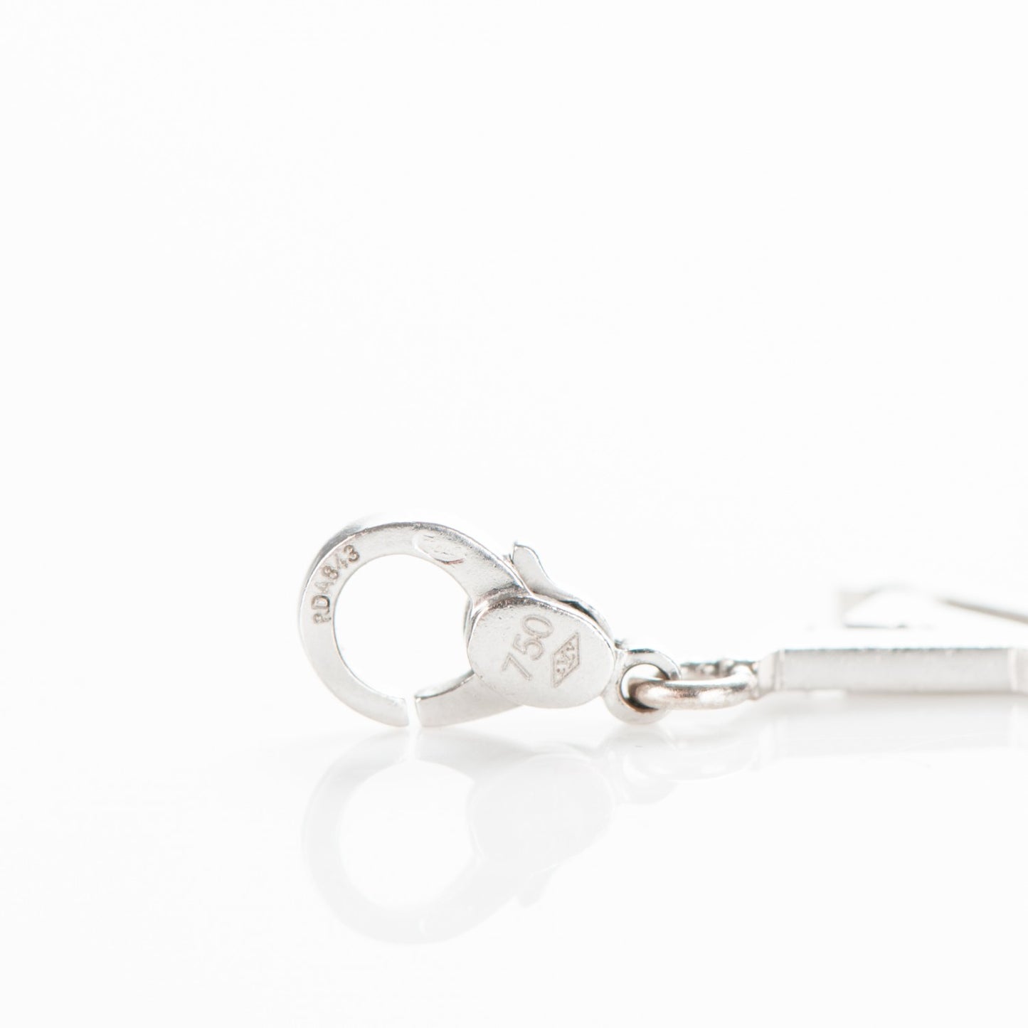 18K White Gold LV Initiales Charm