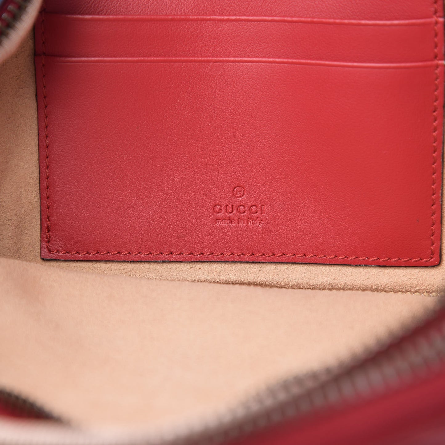 Calfskin Matelasse Mini GG Marmont Chain Crossbody Bag Hibiscus Red