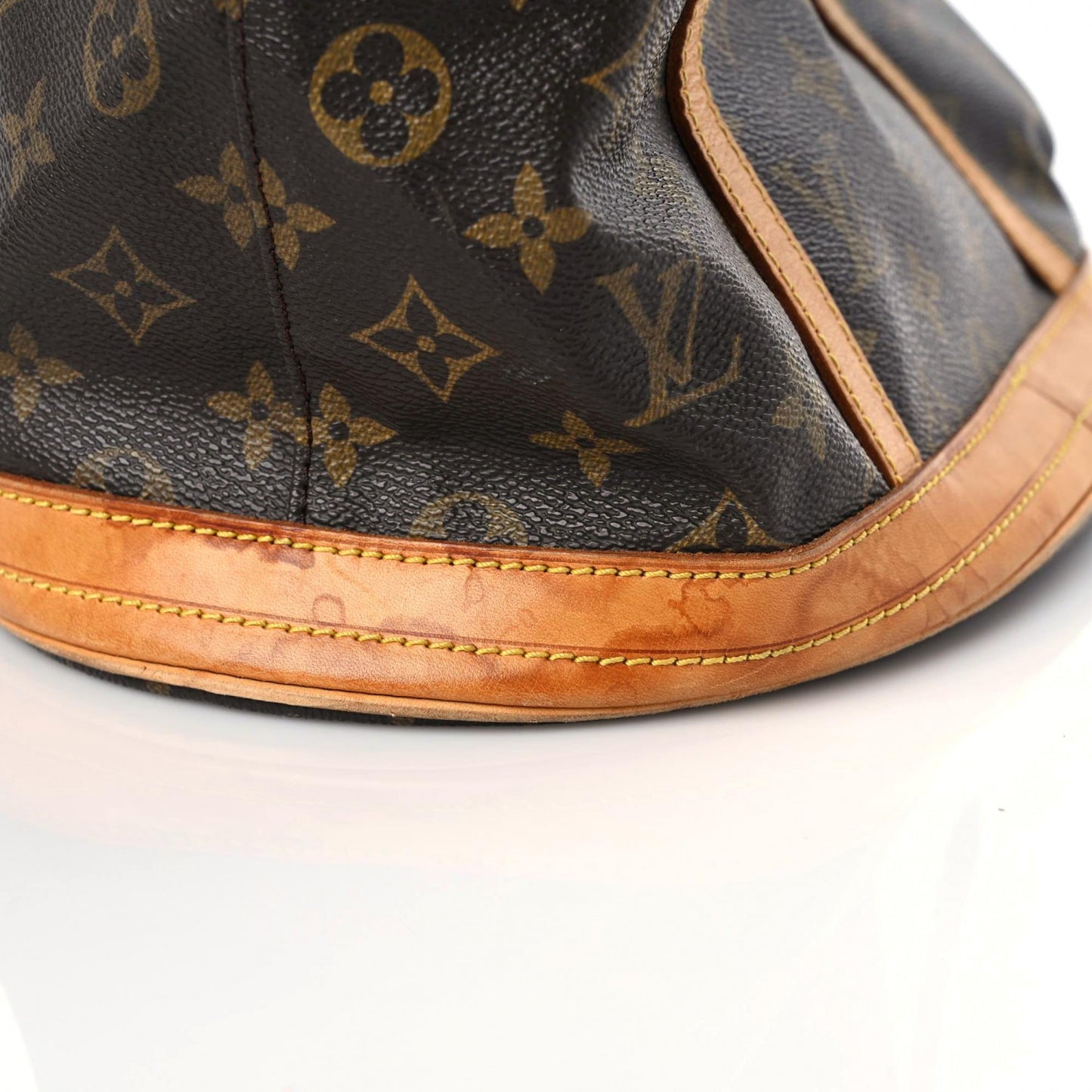 Monogram Bucket 27