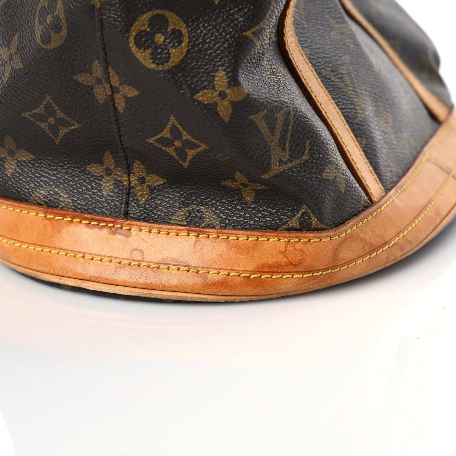 Louis Vuitton Monogram Bucket 27 16 of 30