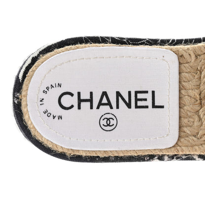 Chanel Fabric Grosgrain Printed CC Espadrille Slip On Sandals 35 White Black 6 of 7