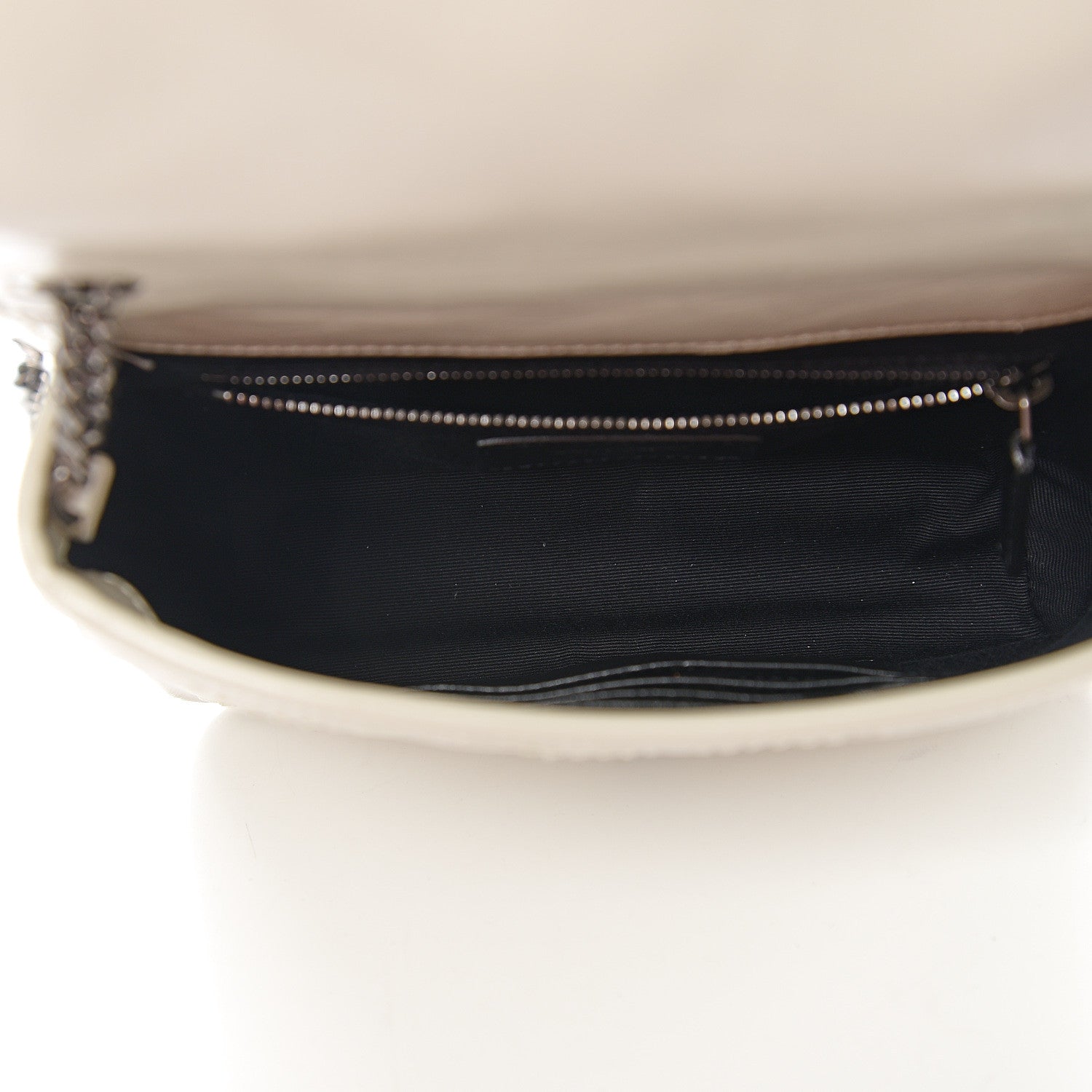 Saint Laurent Crinkled Calfskin Matelasse Monogram Niki Chain Wallet Crema Soft 4 of 8