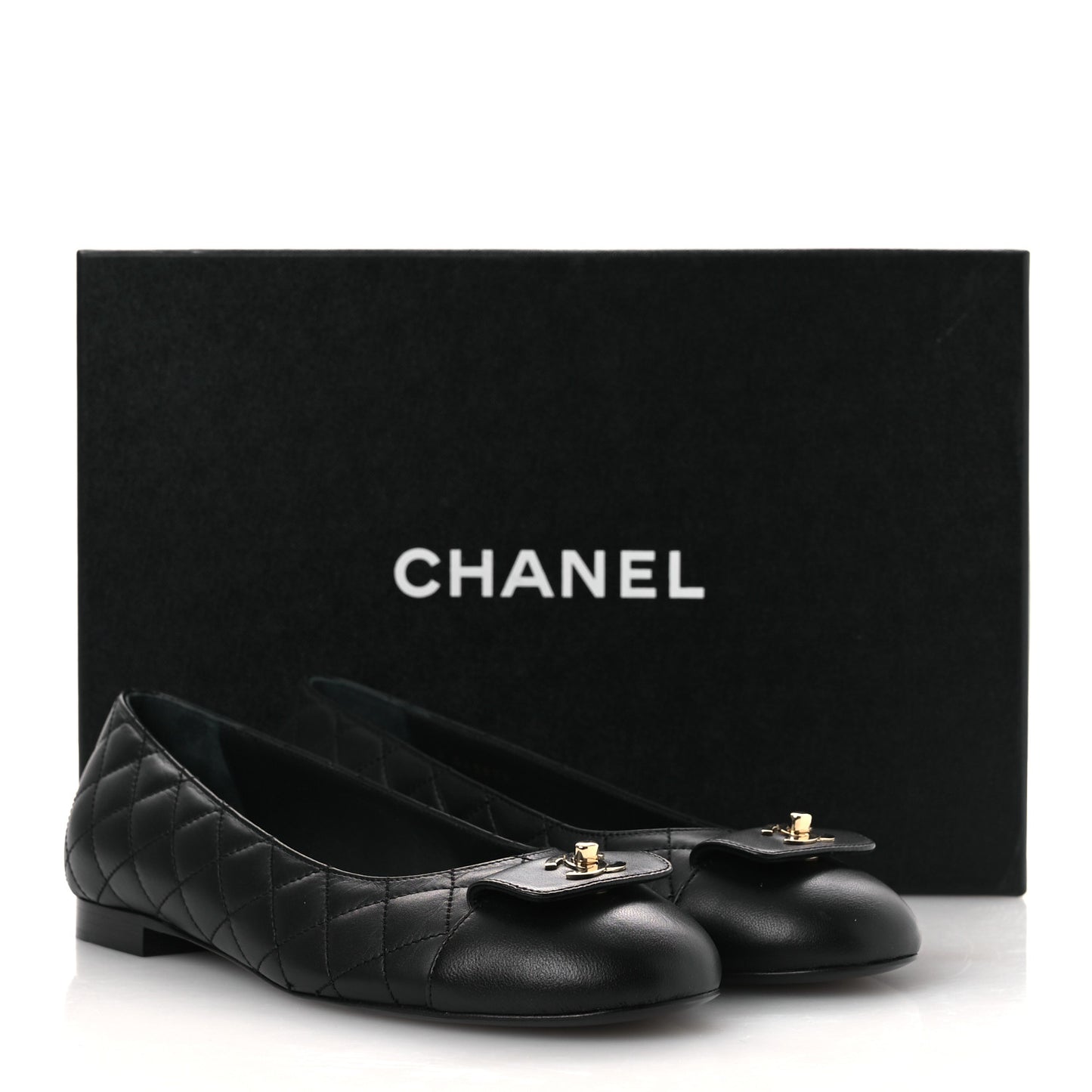 Calfskin Lambskin Quilted CC Cap Toe Ballerina Flats 37 Black