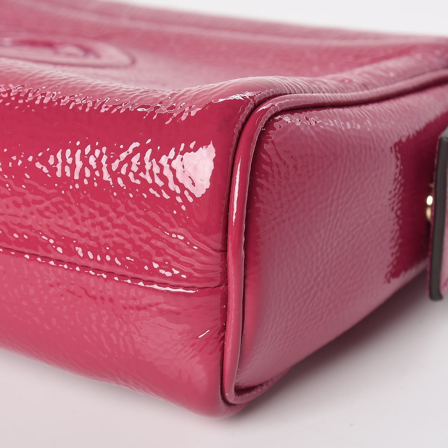 Gucci Soft Patent Soho Cosmetic Case Bright Bougainvillea 9 of 9